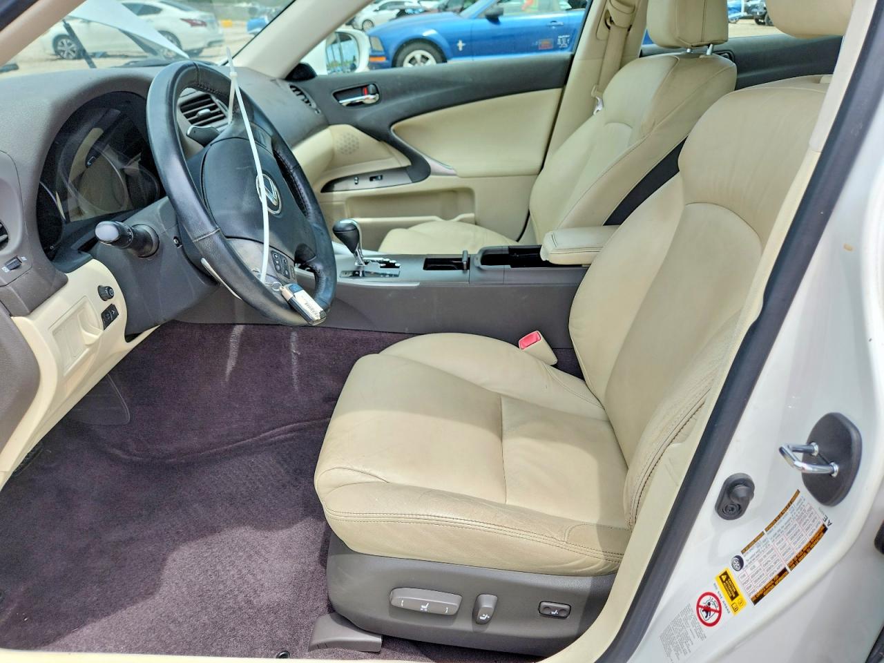 2009 Lexus Is 250 Base White vin: JTHBK262292089738