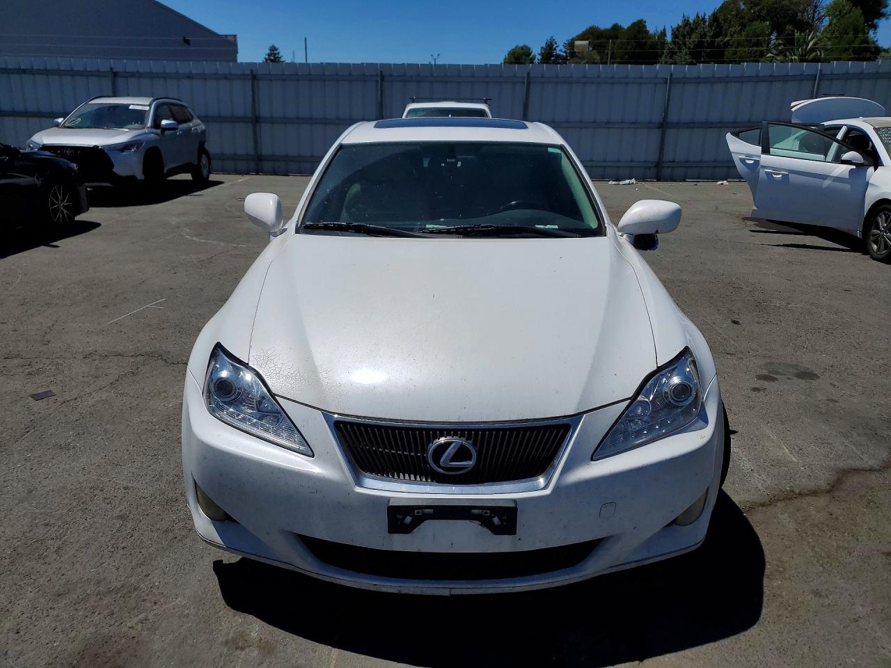 2007 Lexus Is 250 White vin: JTHBK262372050556