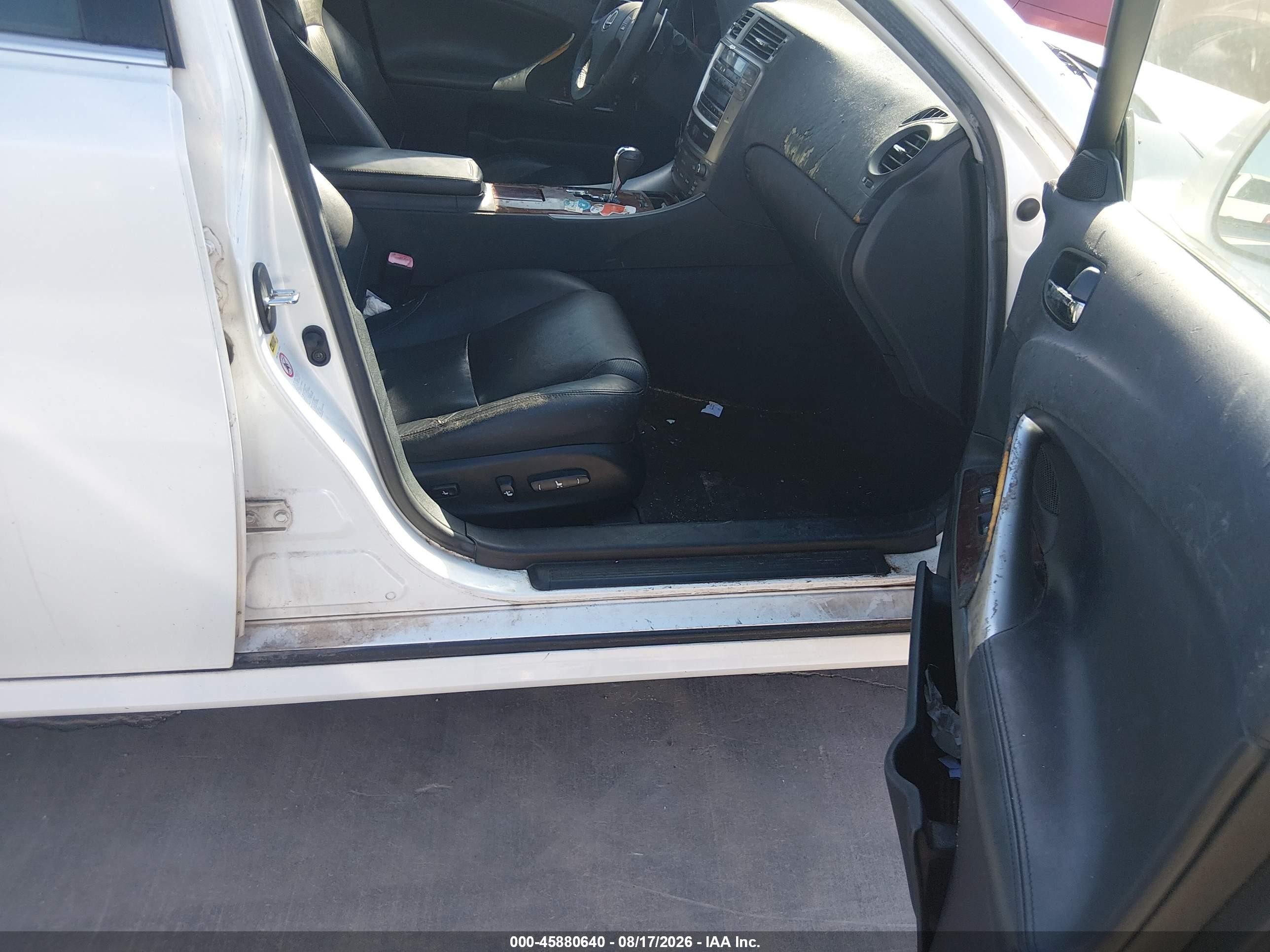 2007 Lexus Is 250   White vin: JTHBK262372053909