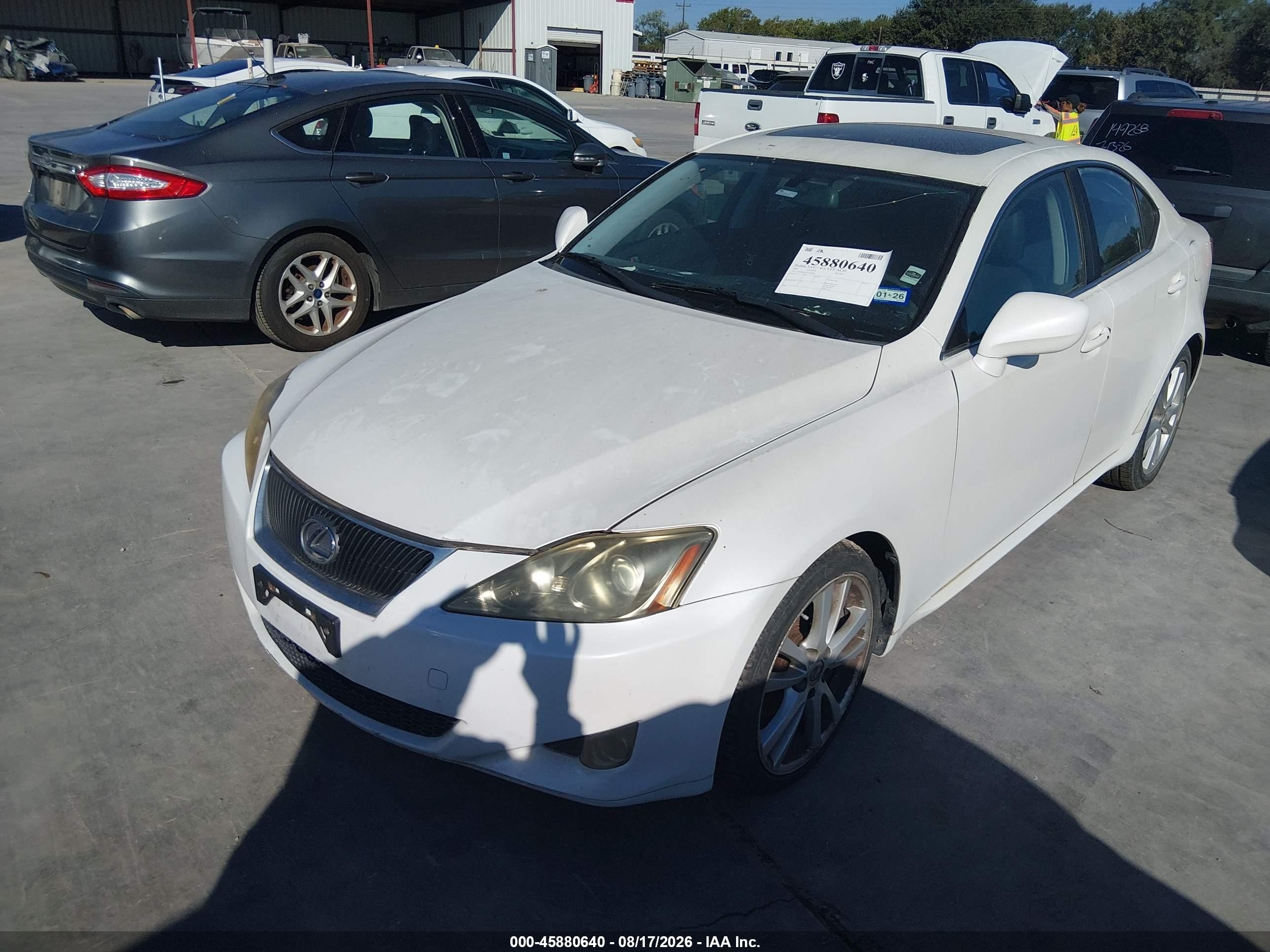 2007 Lexus Is 250   White vin: JTHBK262372053909