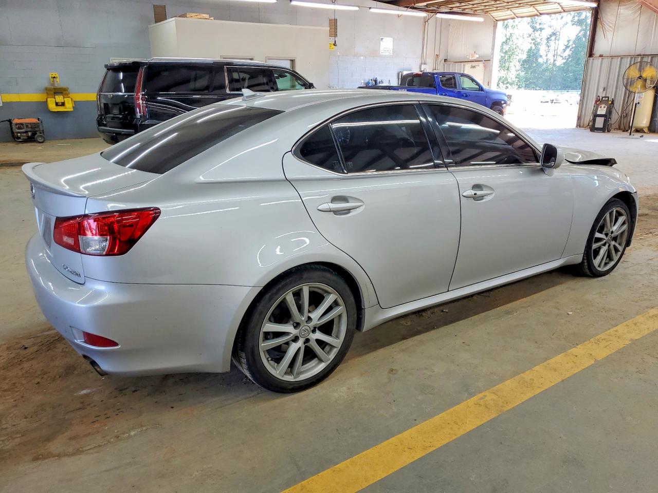 2007 Lexus Is 250 Base Серебряный vin: JTHBK262375047509