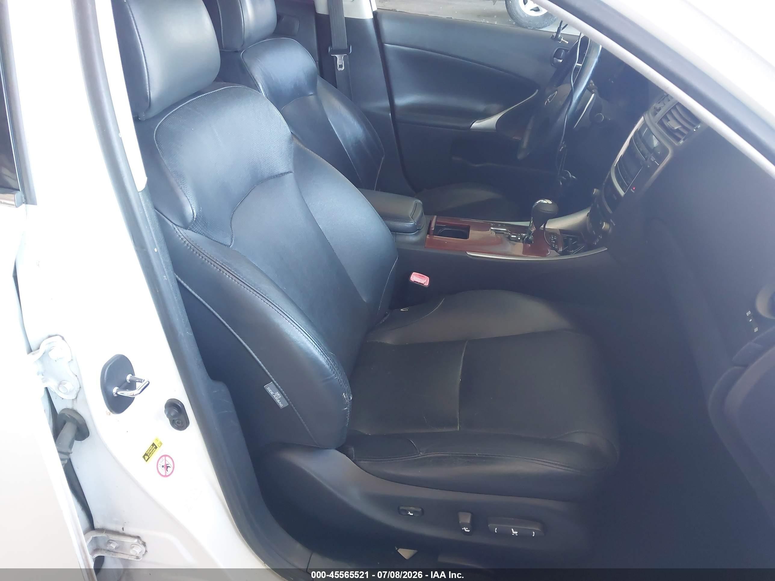 2008 Lexus Is 250   White vin: JTHBK262385084366