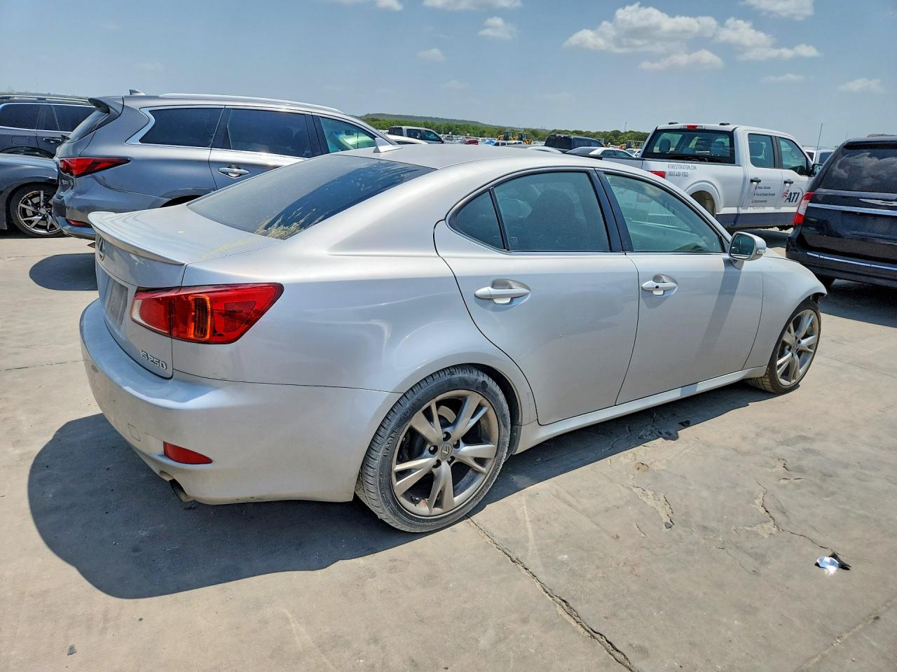 2009 Lexus 250 Silver vin: JTHBK262392086394