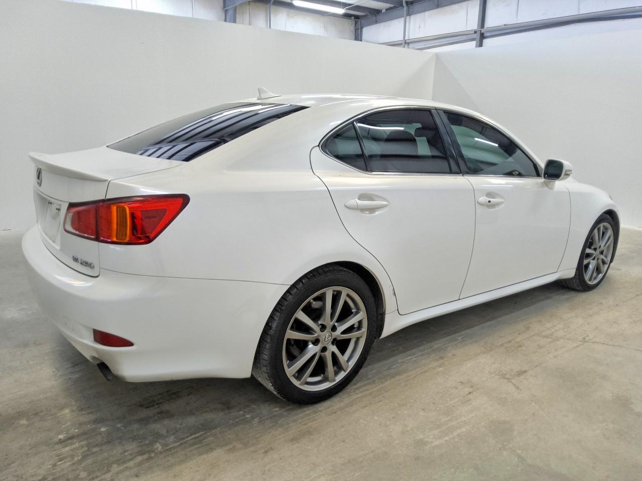 2009 Lexus Is 250 Base White vin: JTHBK262392088775
