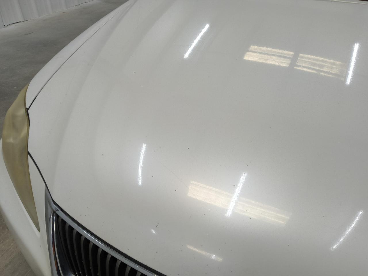 2009 Lexus Is 250 Base White vin: JTHBK262392088775 Damage: Hood, Chipped, 10 Or More