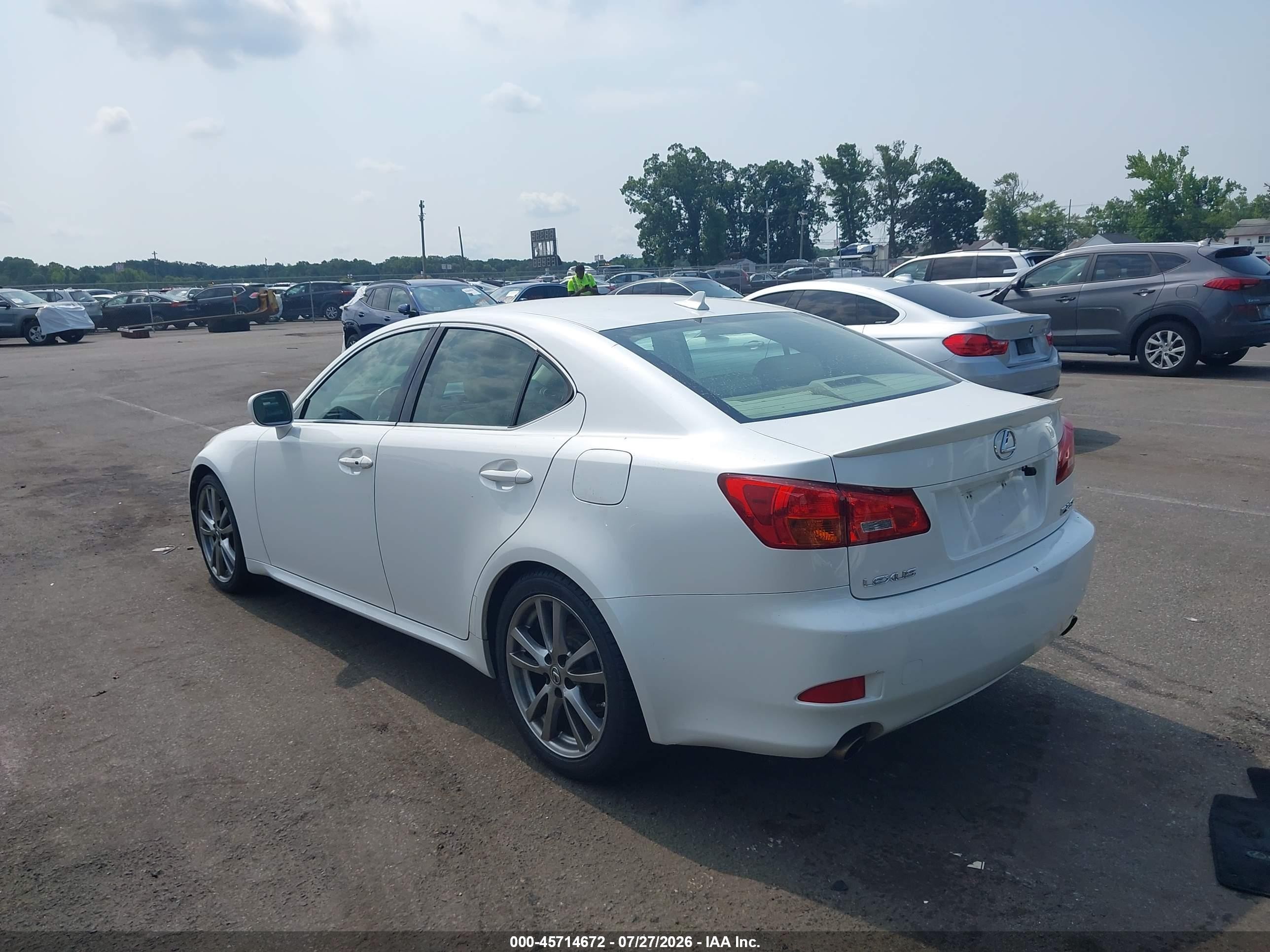 2008 Lexus Is 250   White vin: JTHBK262485060996
