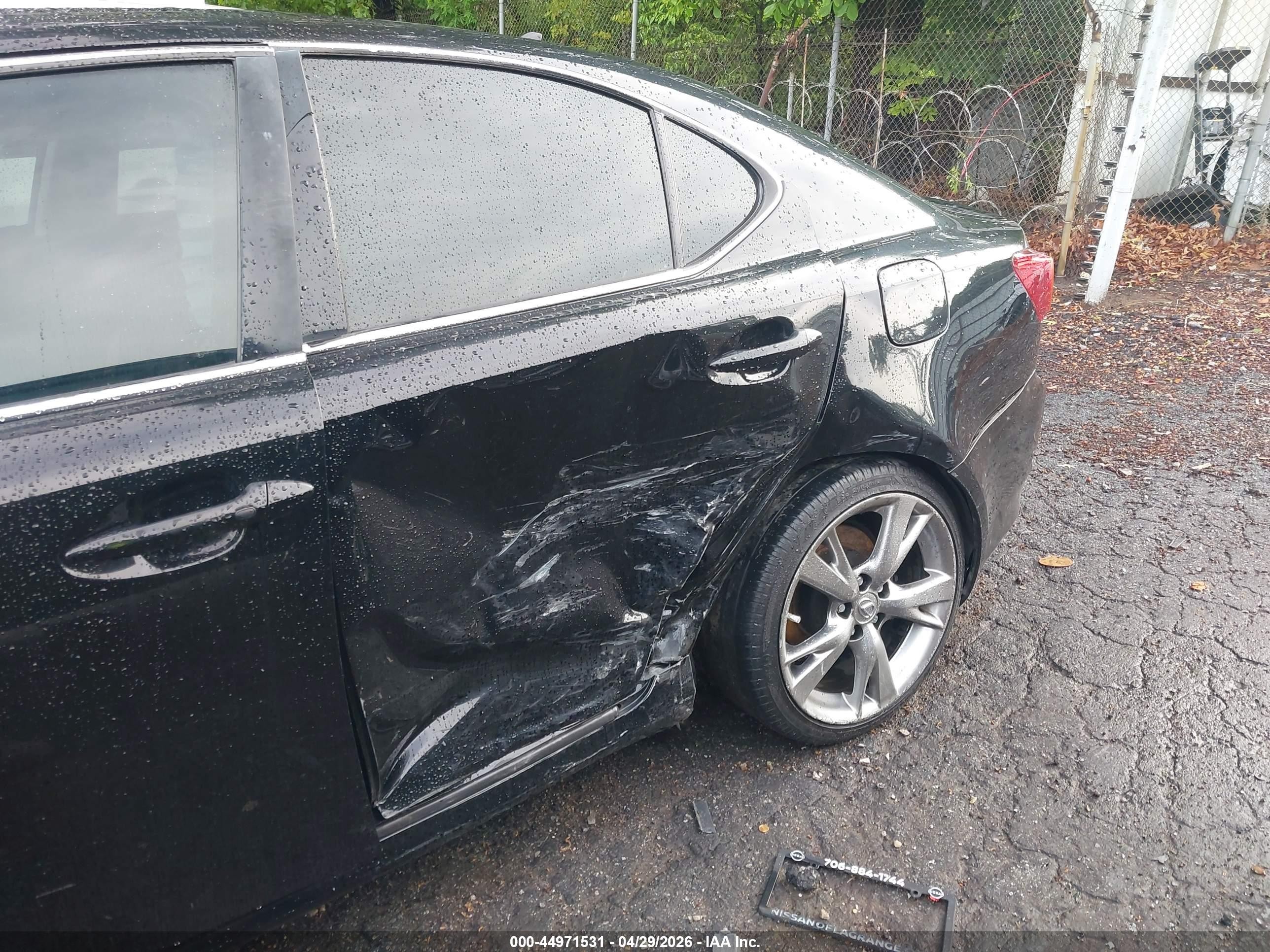 2009 Lexus Is 250   Black vin: JTHBK262495092882