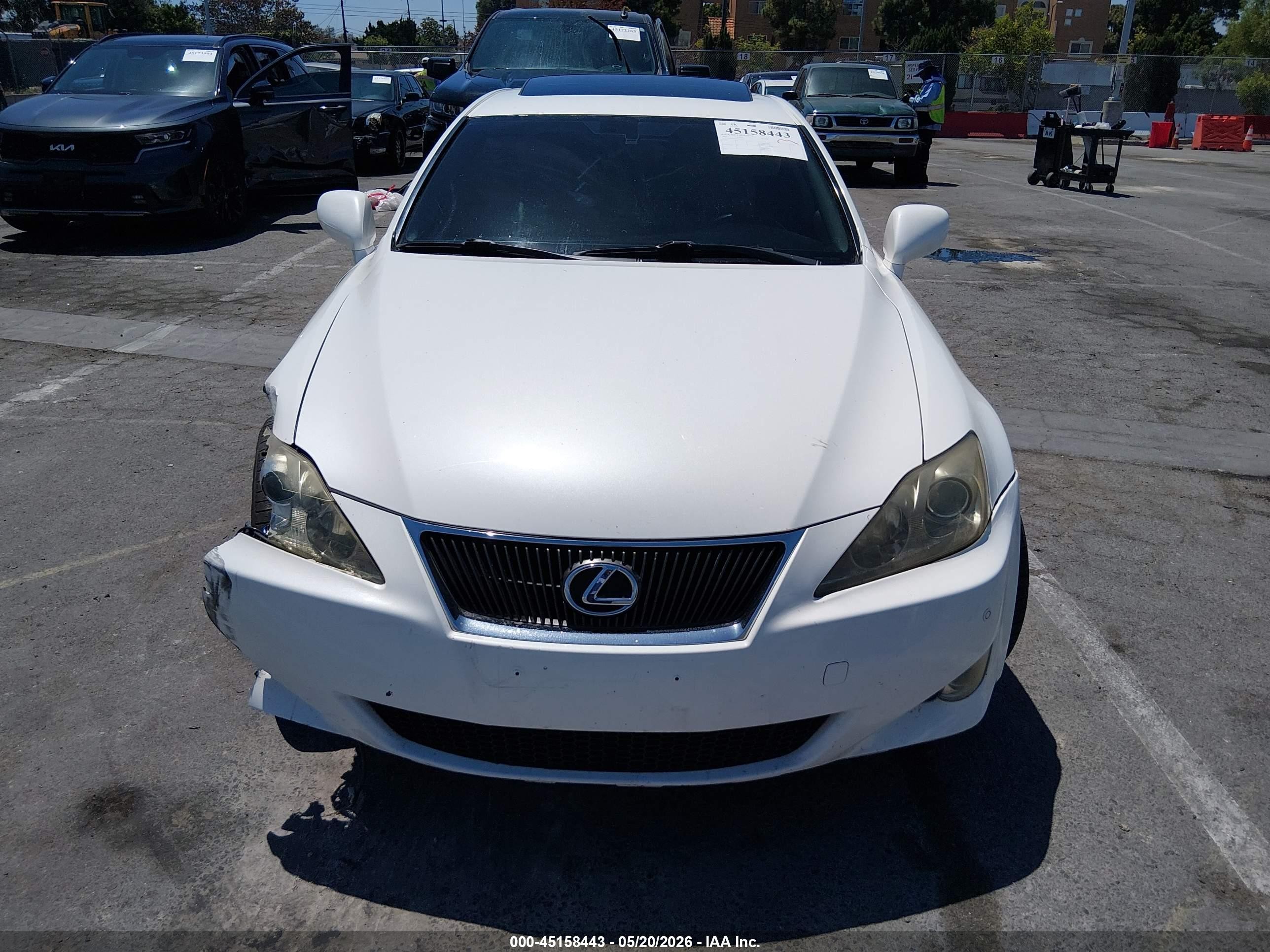 2006 Lexus Is 250   White vin: JTHBK262565012971