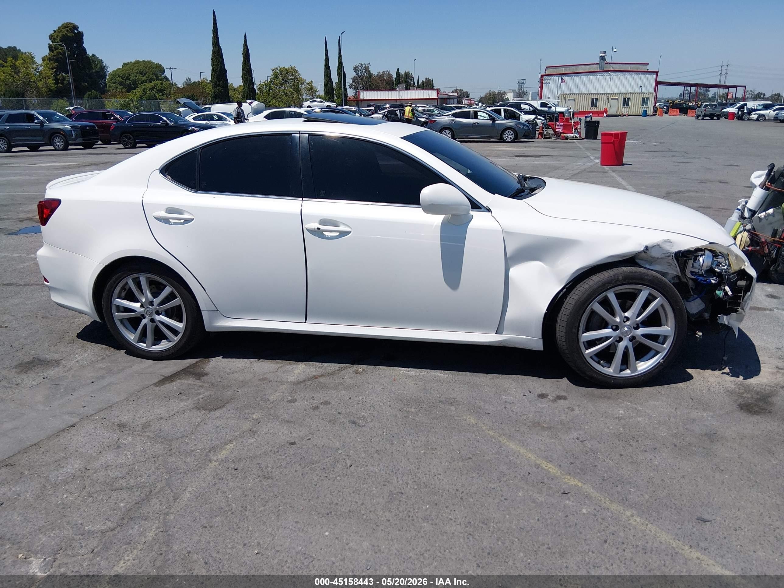 2006 Lexus Is 250   White vin: JTHBK262565012971