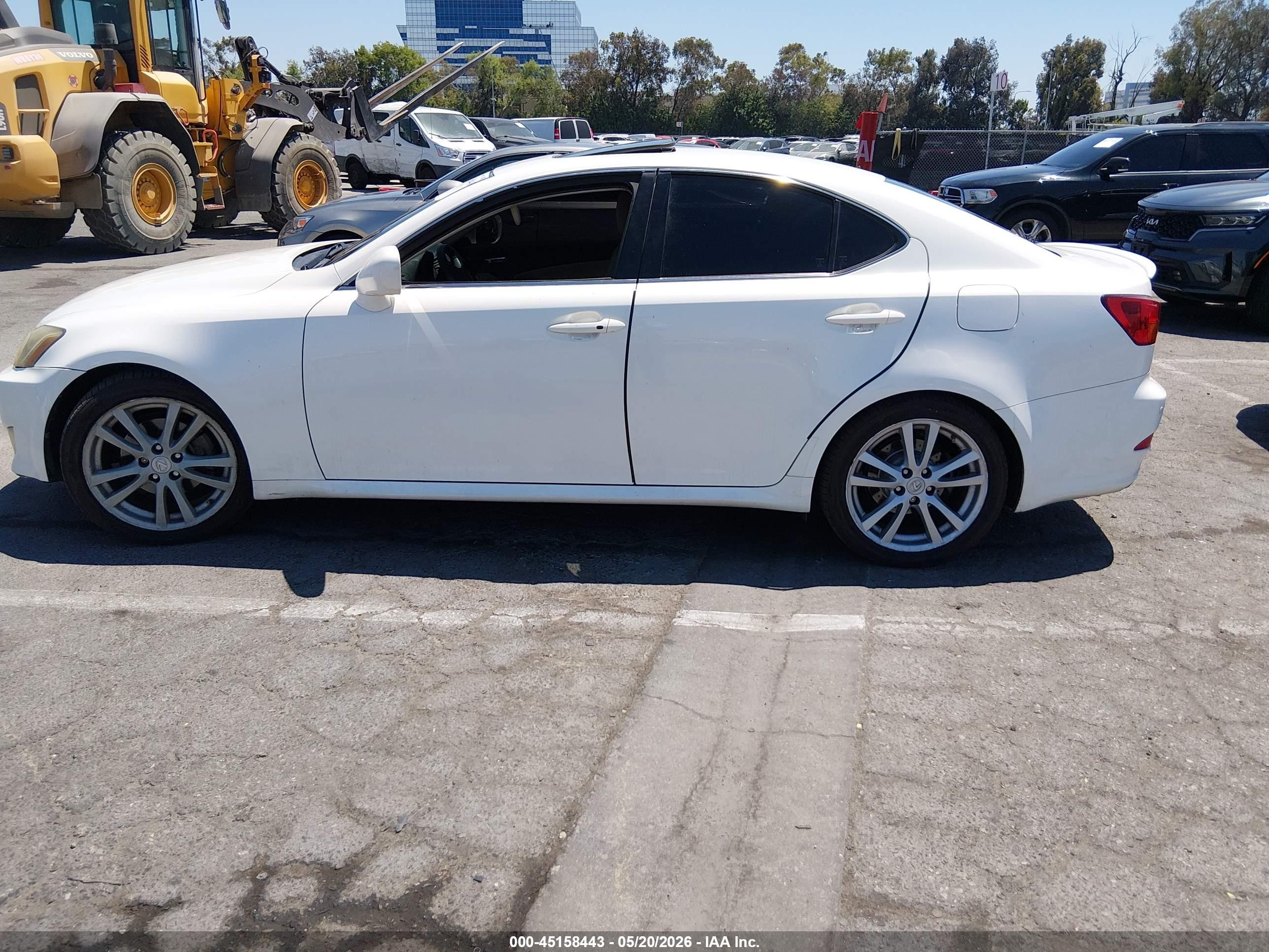2006 Lexus Is 250   White vin: JTHBK262565012971