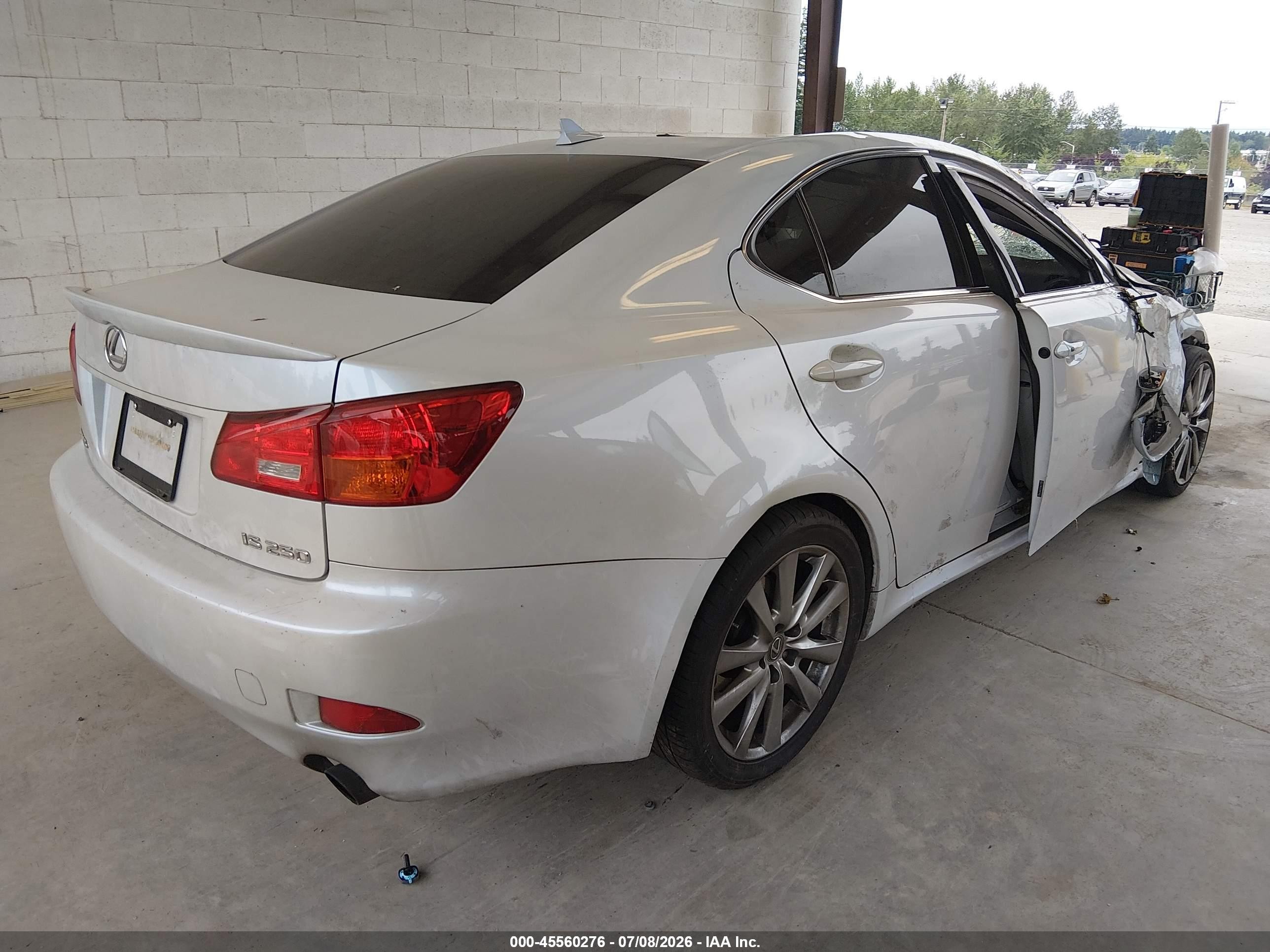 2008 Lexus Is 250   White vin: JTHBK262582068901
