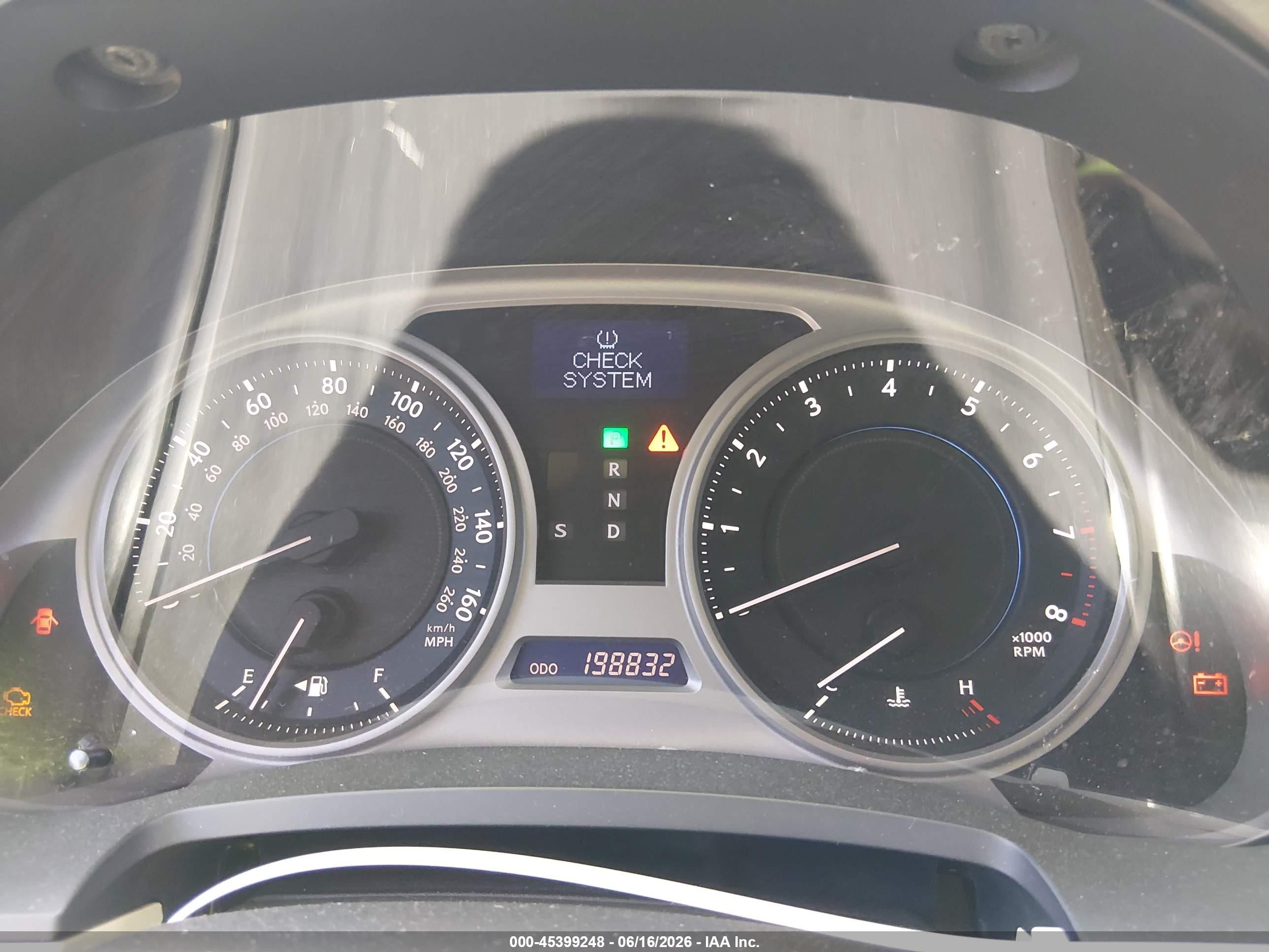 2009 Lexus Is 250   White vin: JTHBK262595088341