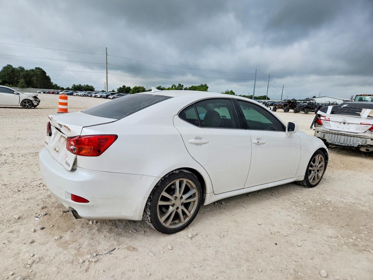 2007 Lexus Is 250 White vin: JTHBK262672044945