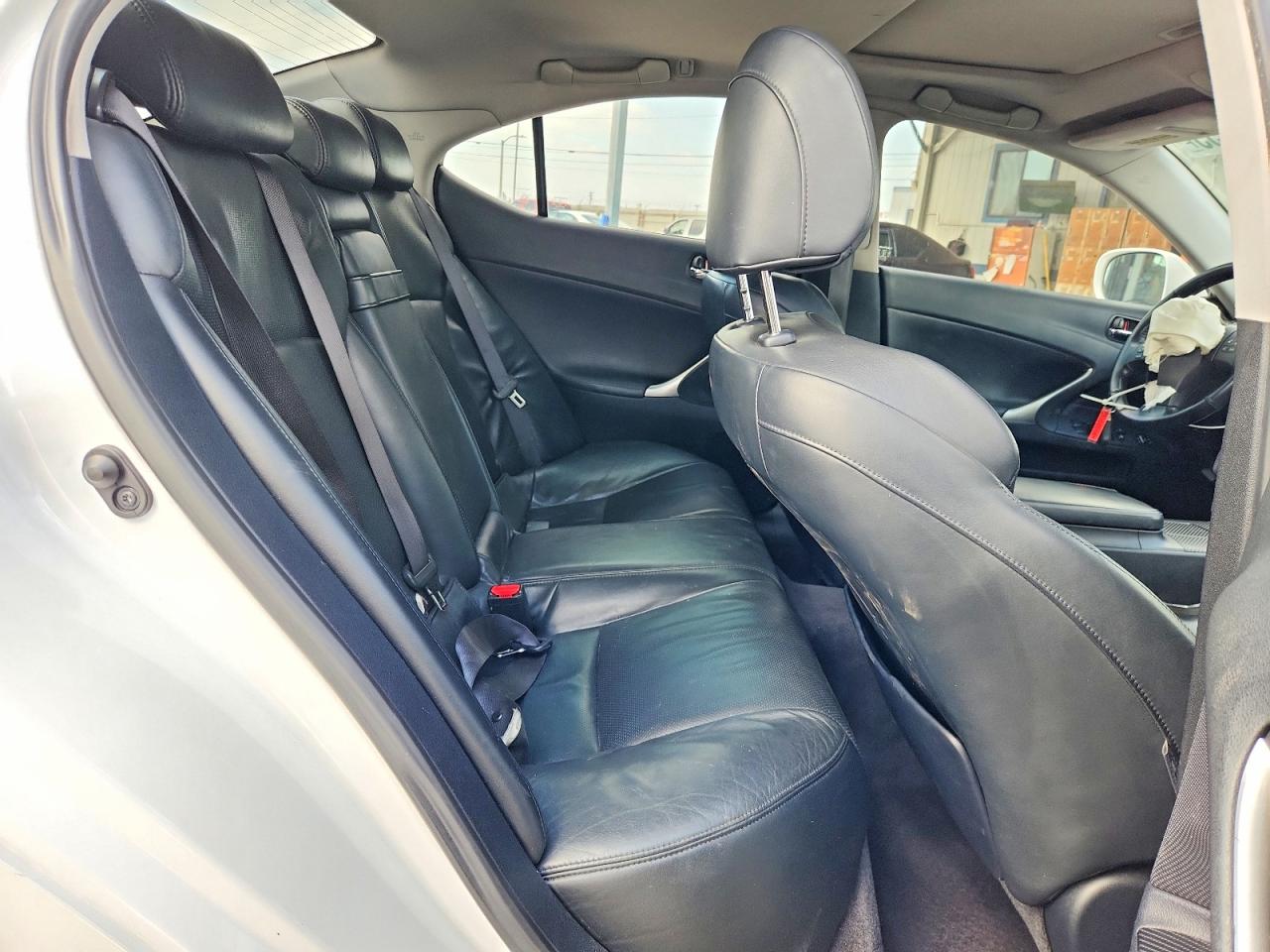 2007 Lexus Is 250 White vin: JTHBK262675044975