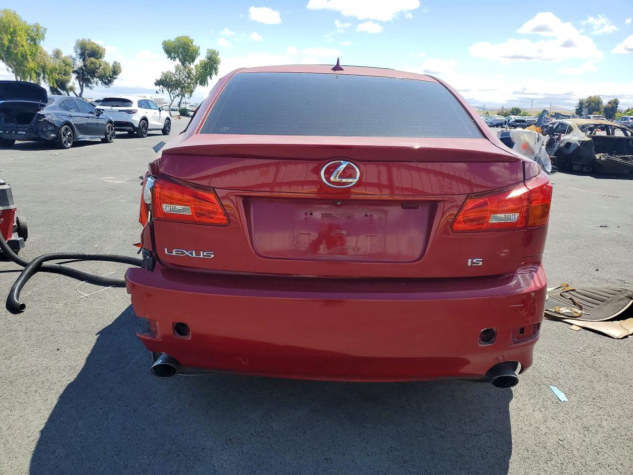 2008 Lexus Is Red vin: JTHBK262682071676