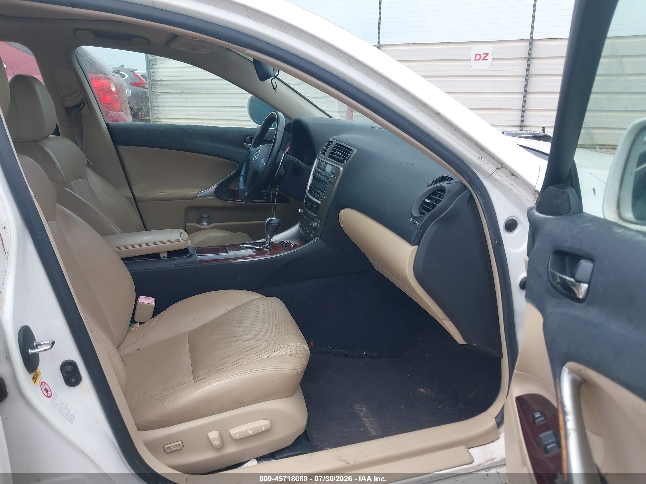 2008 Lexus Is 250   Белый vin: JTHBK262682072875