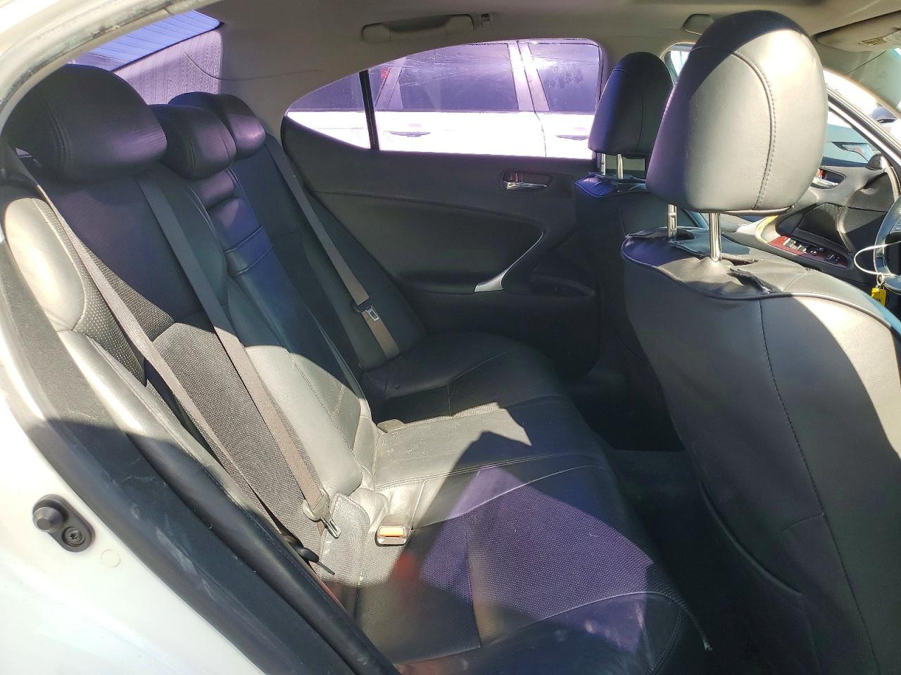 2008 Lexus Is 250 Base White vin: JTHBK262682079454