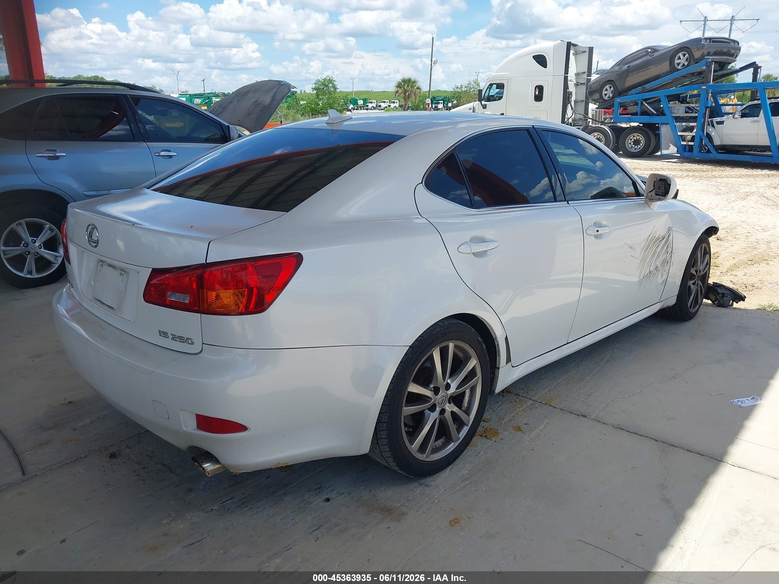 2008 Lexus Is 250   White vin: JTHBK262685059171