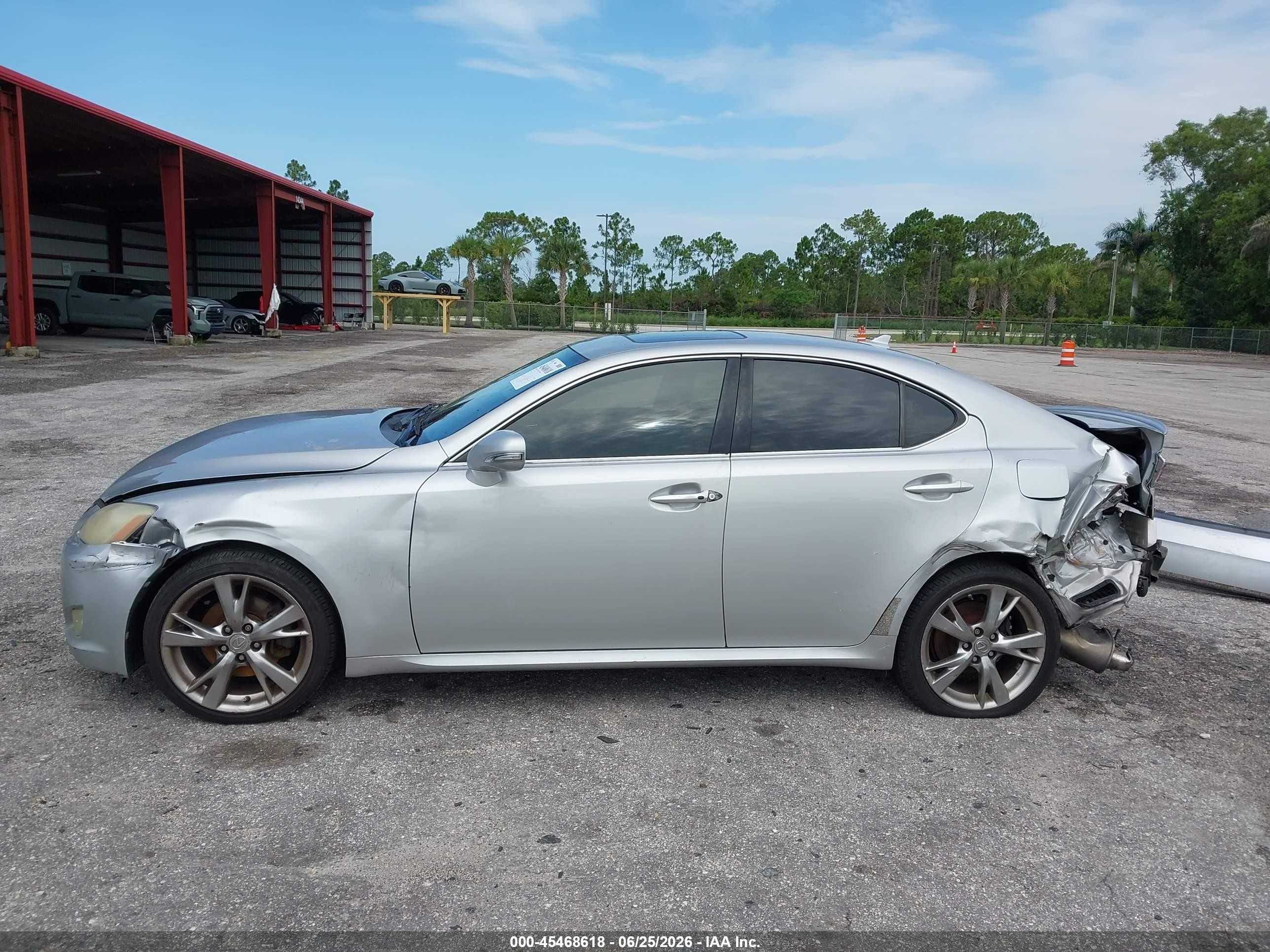 2009 Lexus Is 250   Silver vin: JTHBK262695100528