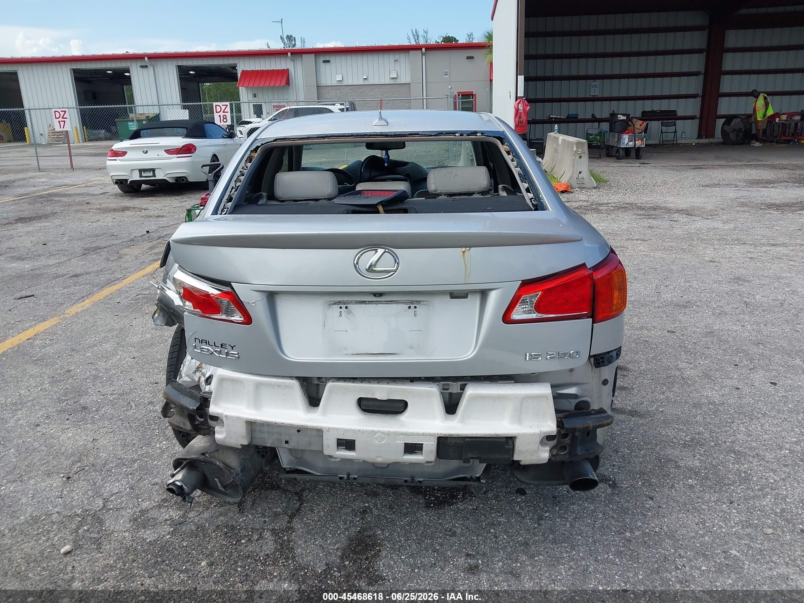 2009 Lexus Is 250   Silver vin: JTHBK262695100528