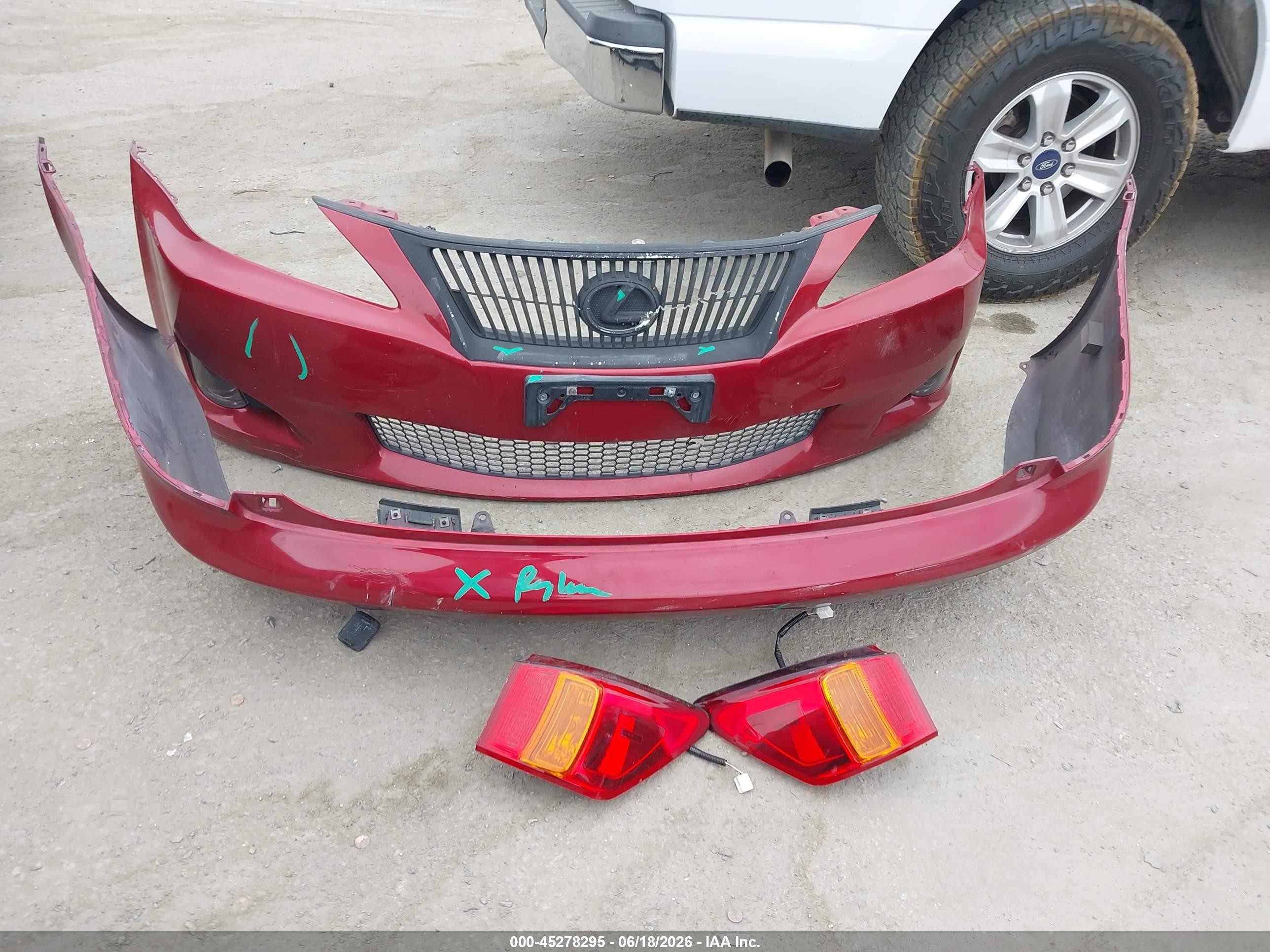 2009 Lexus Is 250   Red vin: JTHBK262695104823