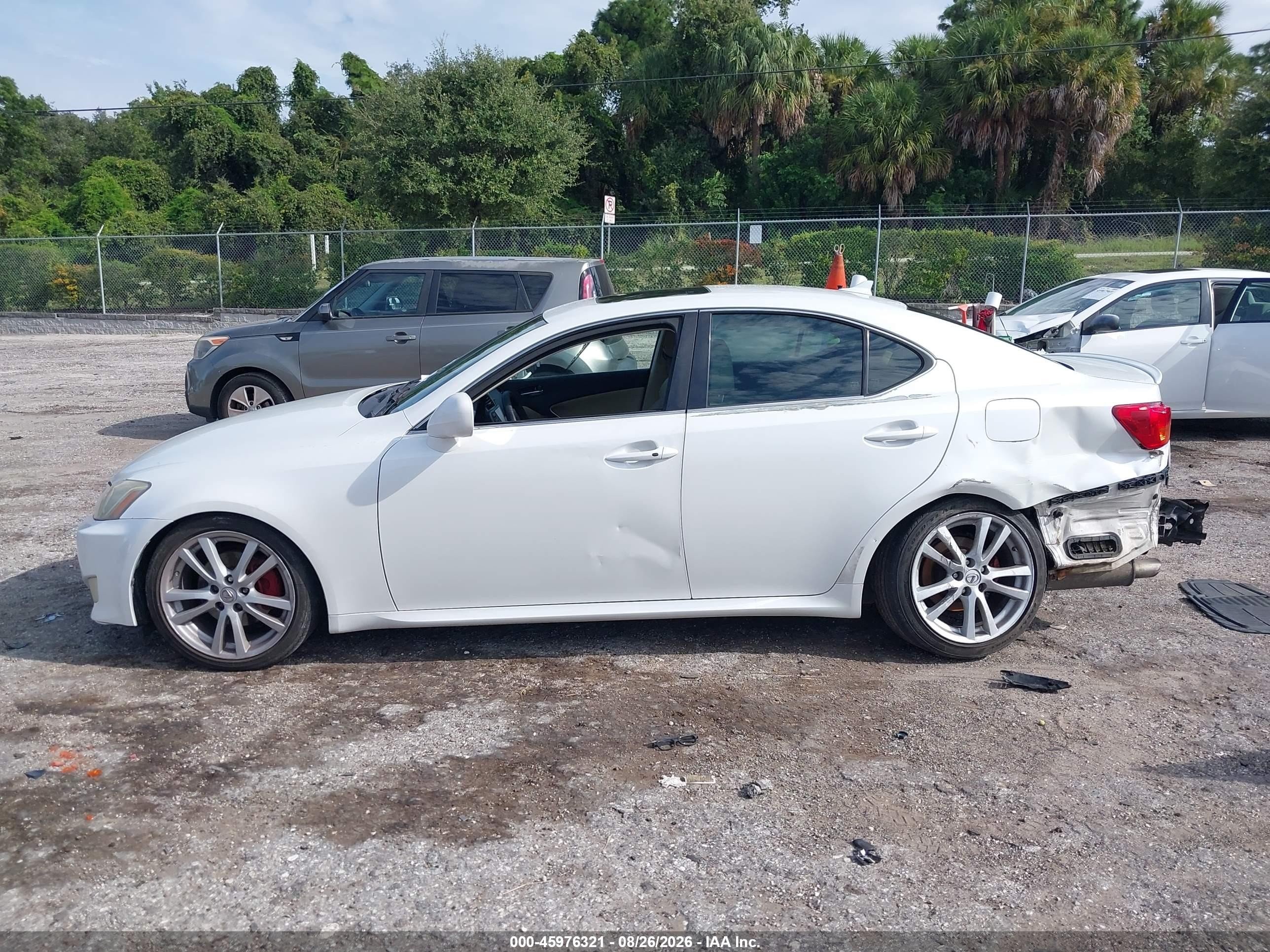 2007 Lexus Is 250 White vin: JTHBK262772039978