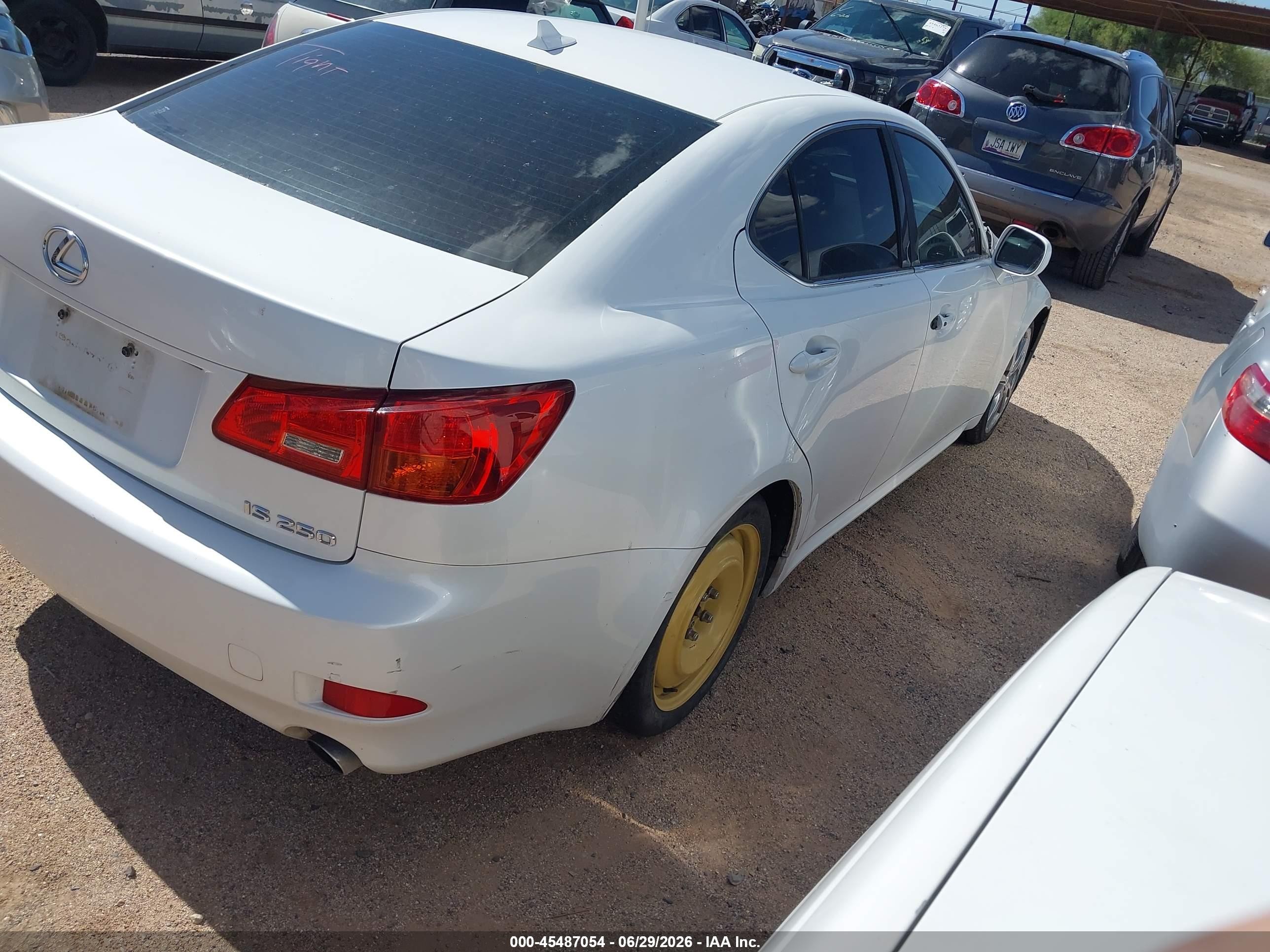 2007 Lexus Is 250   White vin: JTHBK262872032909