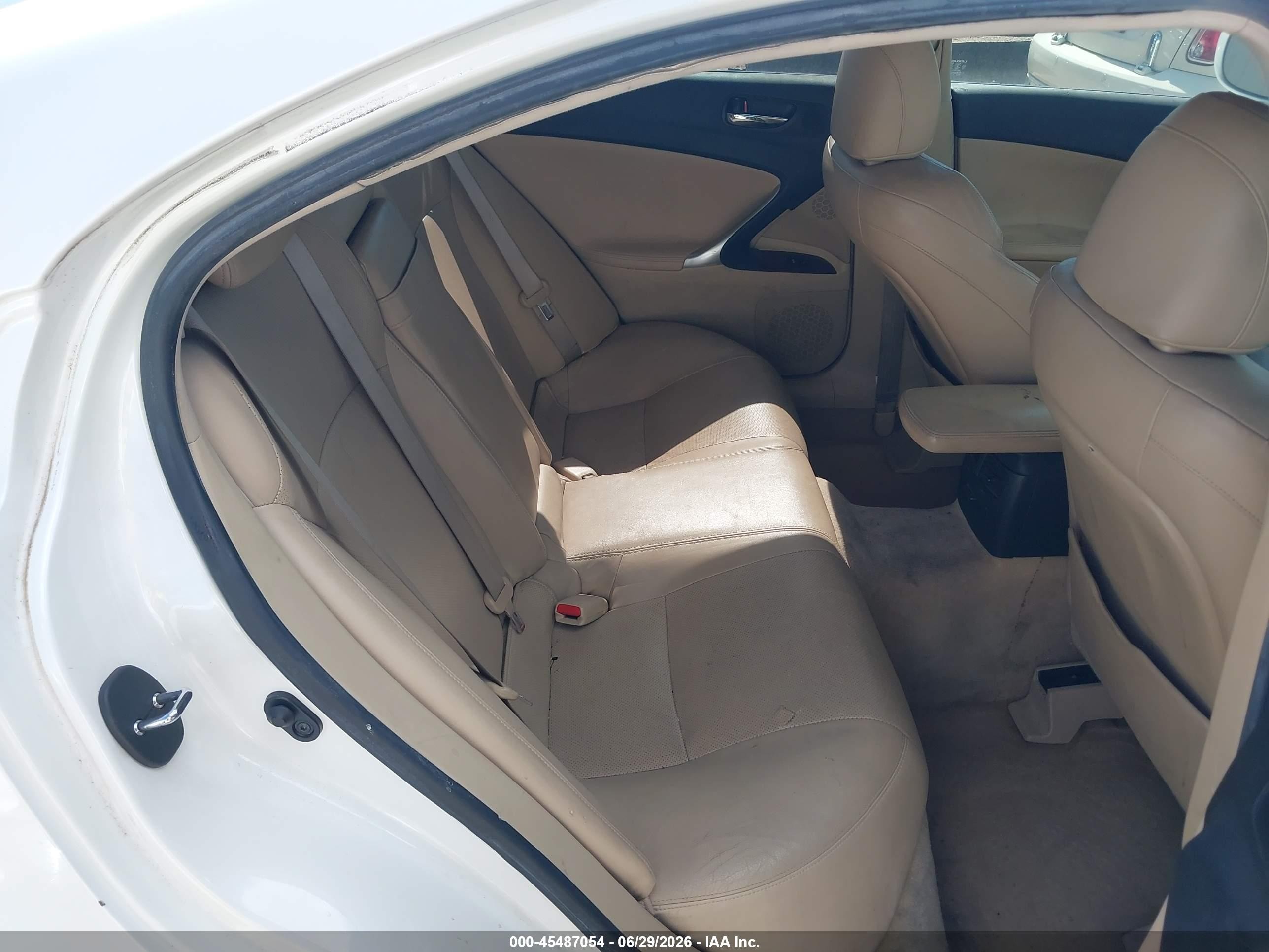 2007 Lexus Is 250   White vin: JTHBK262872032909