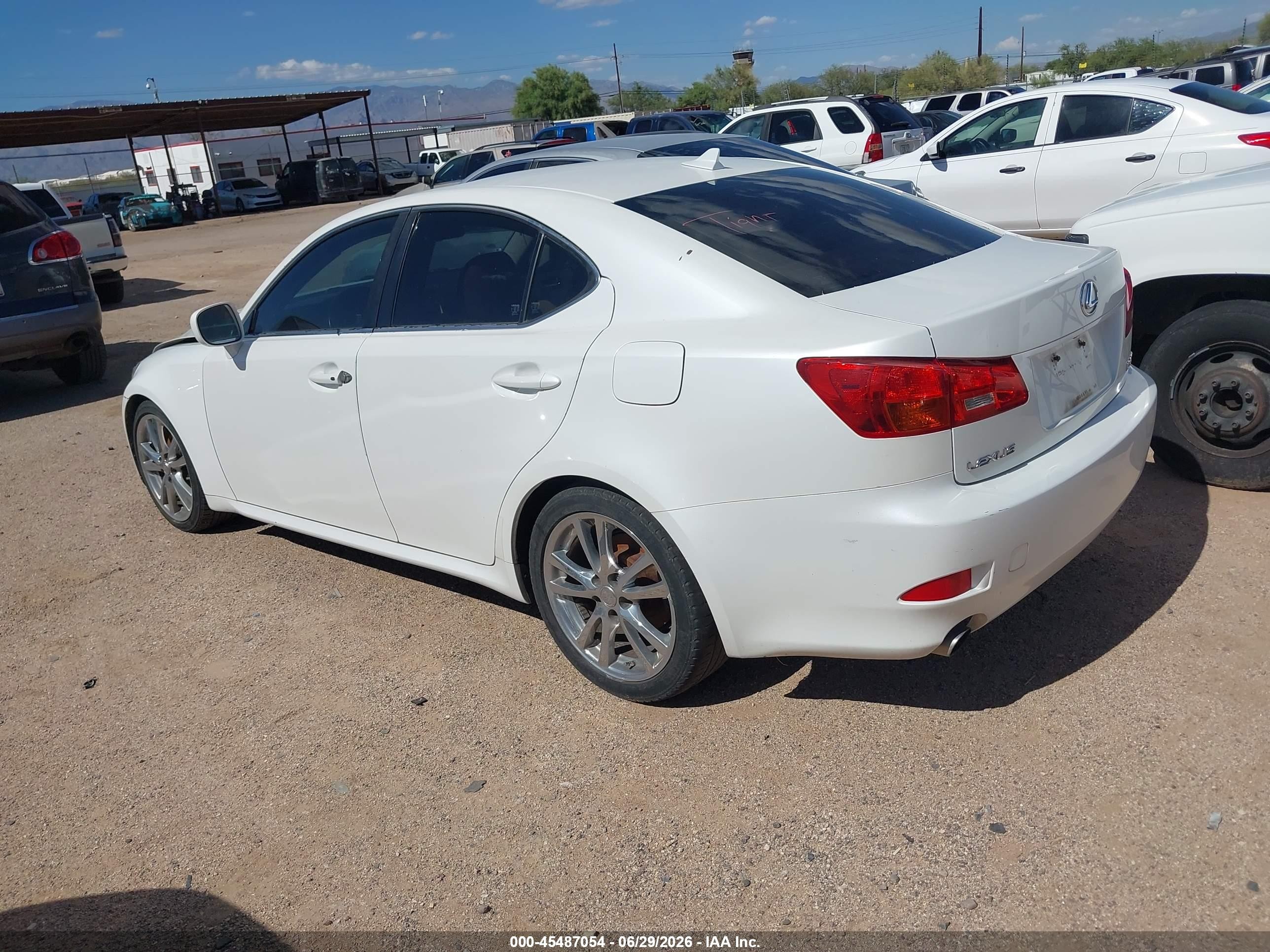2007 Lexus Is 250   White vin: JTHBK262872032909