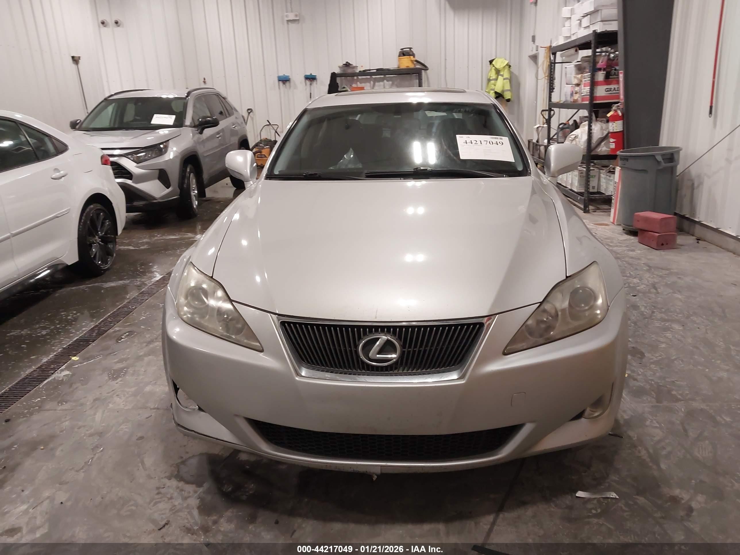 2008 Lexus Is 250   Silver vin: JTHBK262885069572