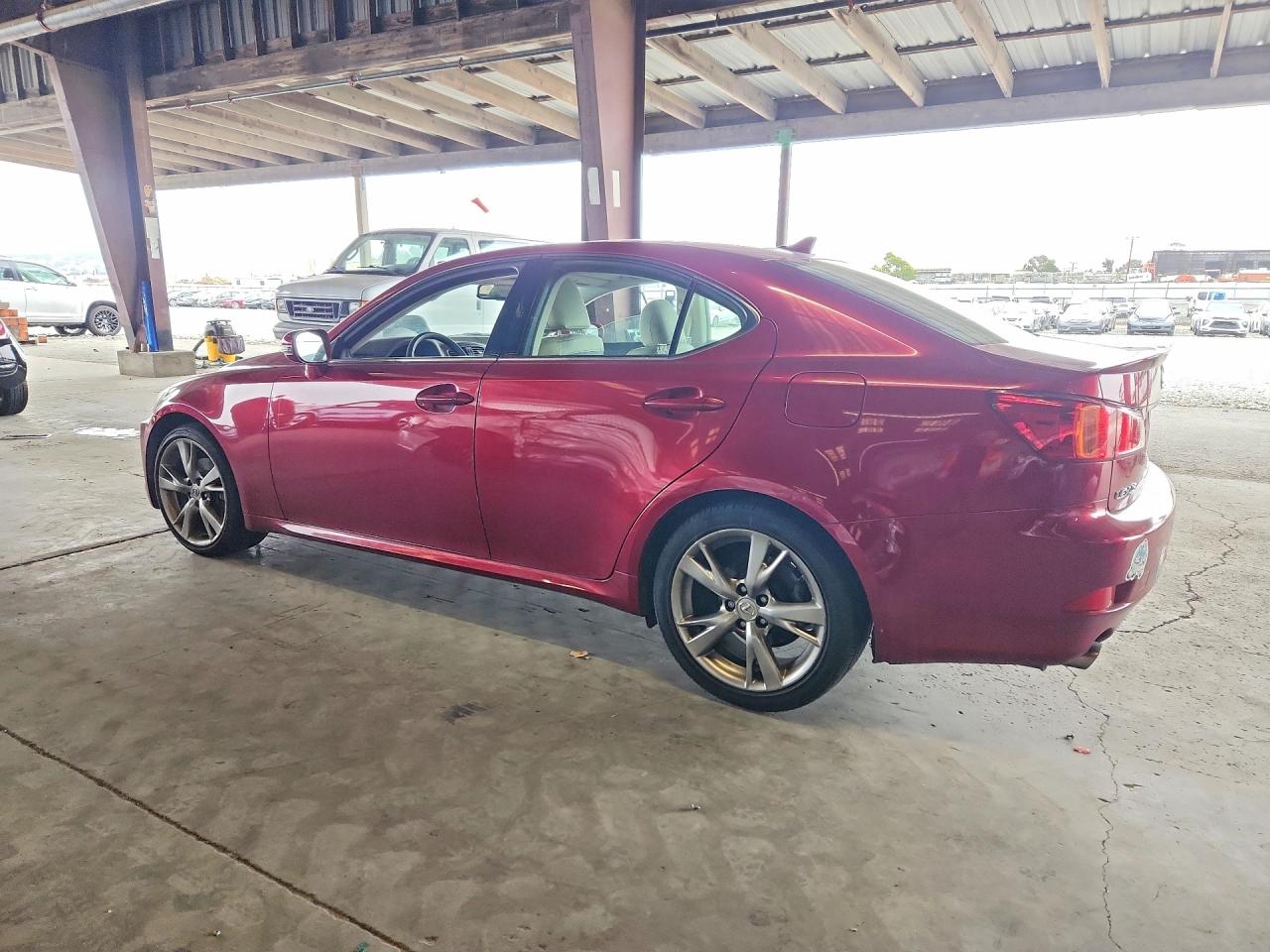 2009 Lexus Is 250 Base Red vin: JTHBK262895104130