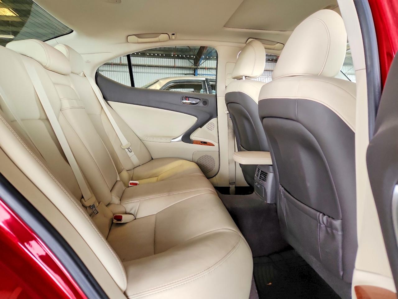2009 Lexus Is 250 Base Red vin: JTHBK262895104130