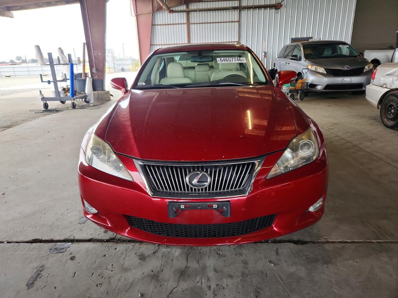 2009 Lexus Is 250 Base Red vin: JTHBK262895104130