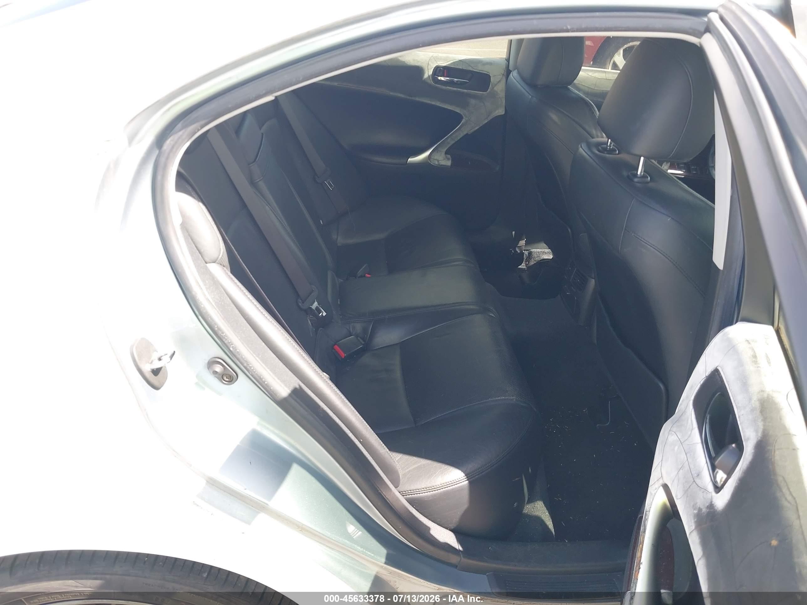 2006 Lexus Is 250   White vin: JTHBK262962011579