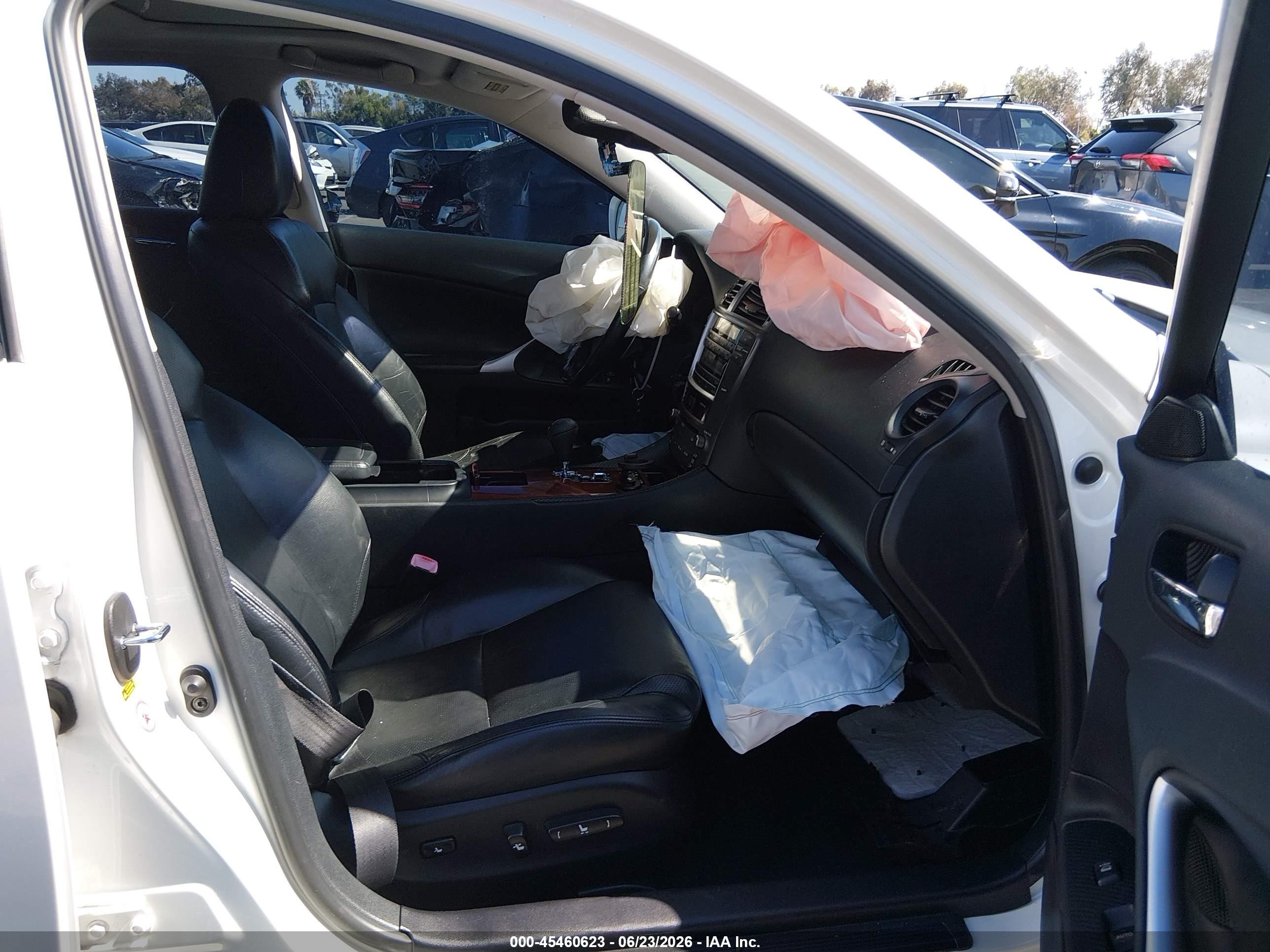 2007 Lexus Is 250   White vin: JTHBK262972024270