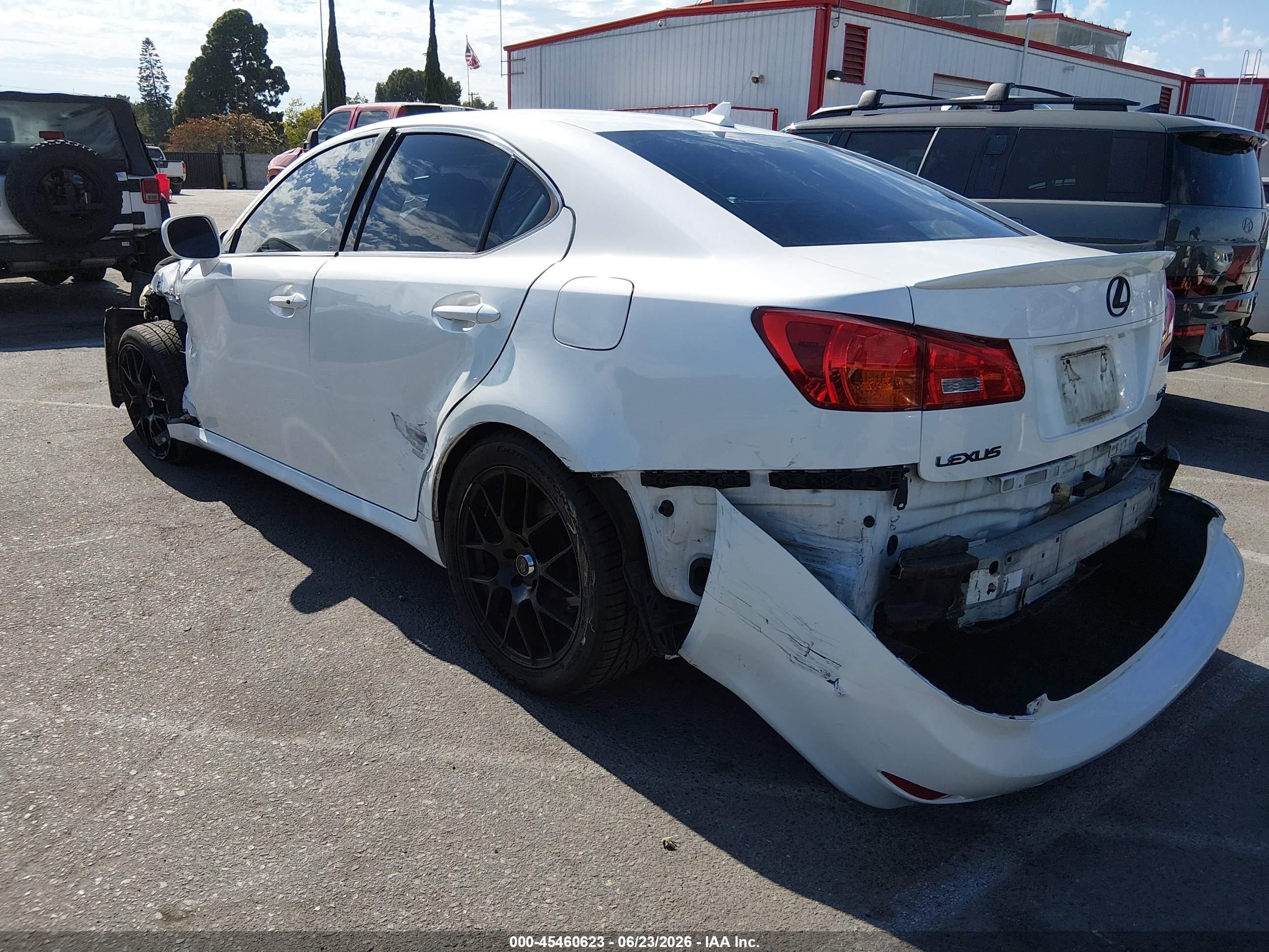 2007 Lexus Is 250   White vin: JTHBK262972024270