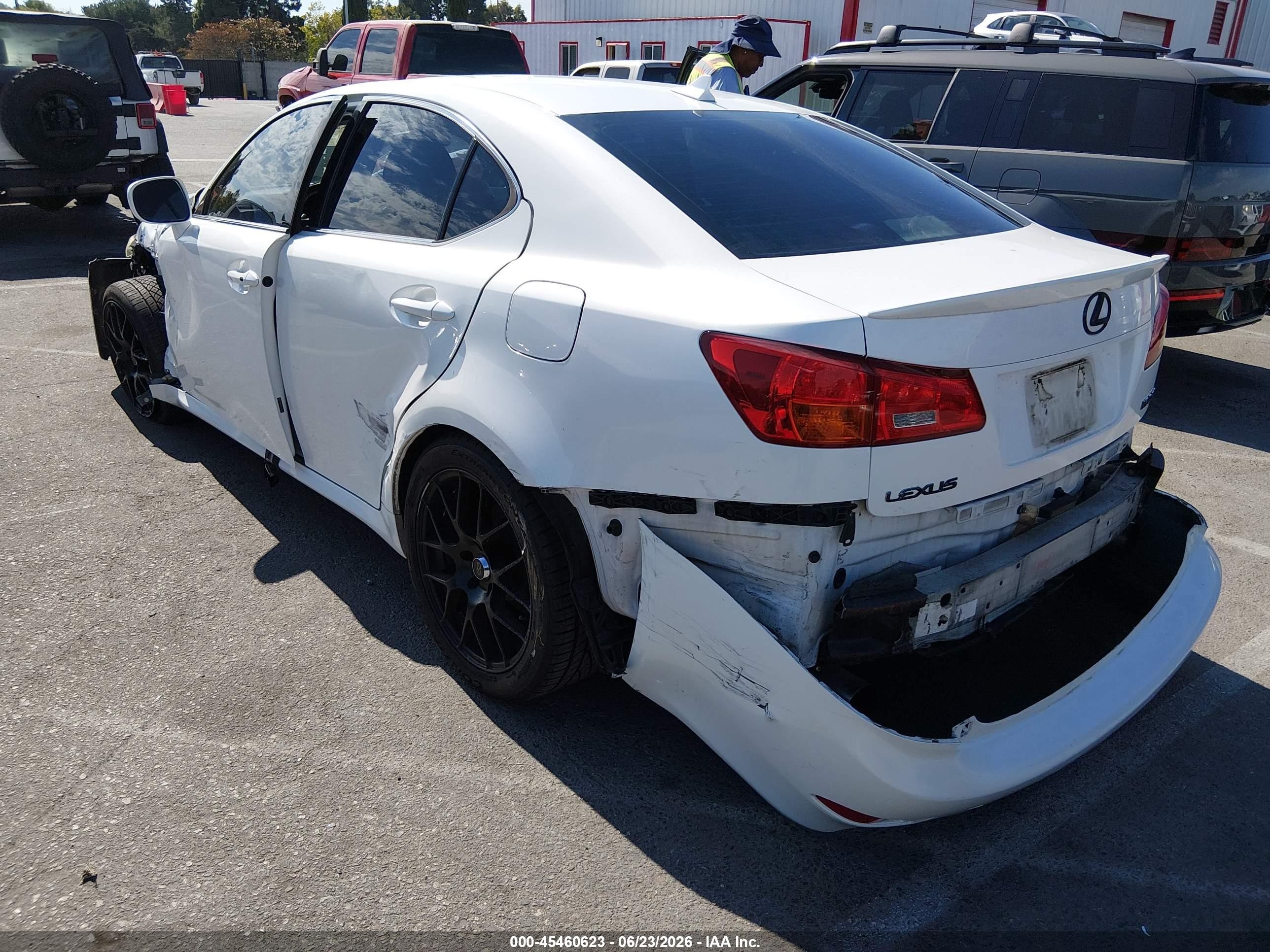 2007 Lexus Is 250   White vin: JTHBK262972024270