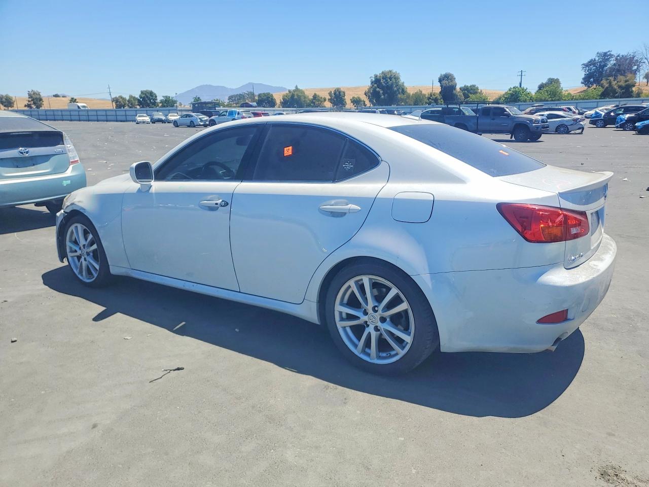 2007 Lexus Is 250 Base White vin: JTHBK262972056765