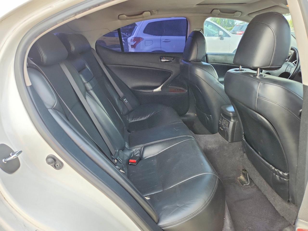 2008 Lexus Is 250 Base White vin: JTHBK262982059554