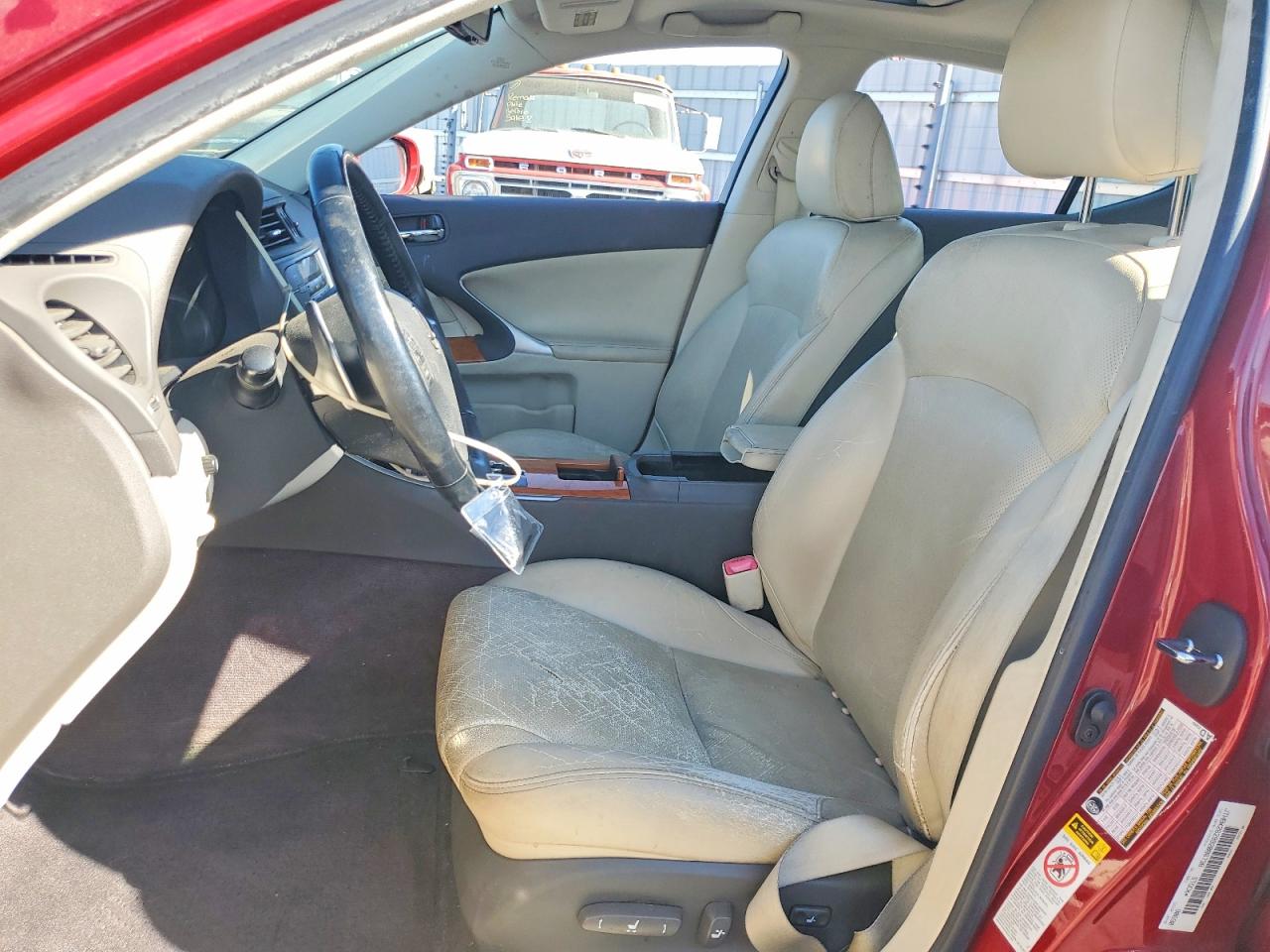 2009 Lexus Is 250 Base Red vin: JTHBK262992086738