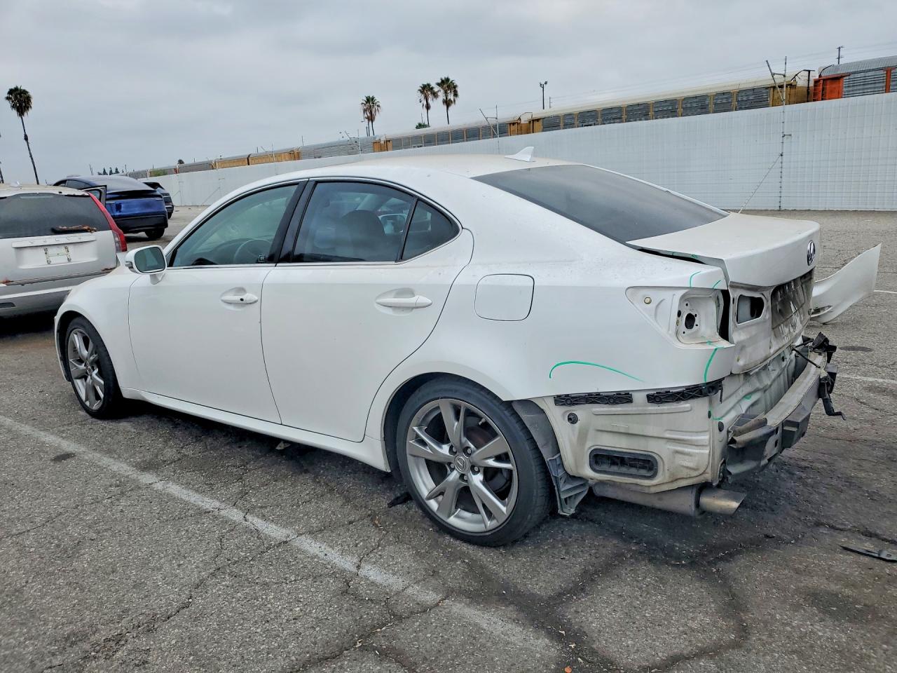 2009 Lexus Is 250 Base White vin: JTHBK262992092832