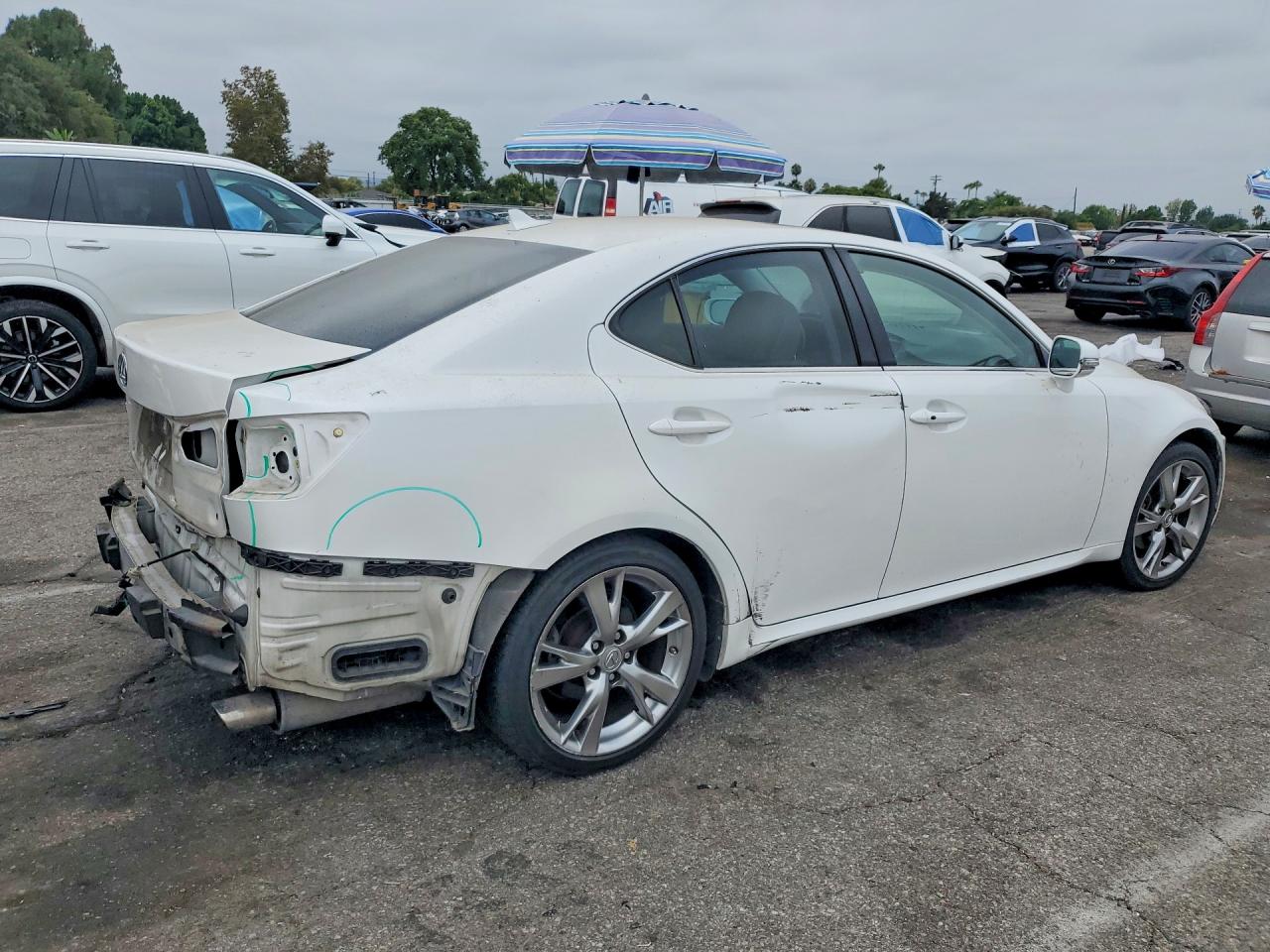 2009 Lexus Is 250 Base White vin: JTHBK262992092832