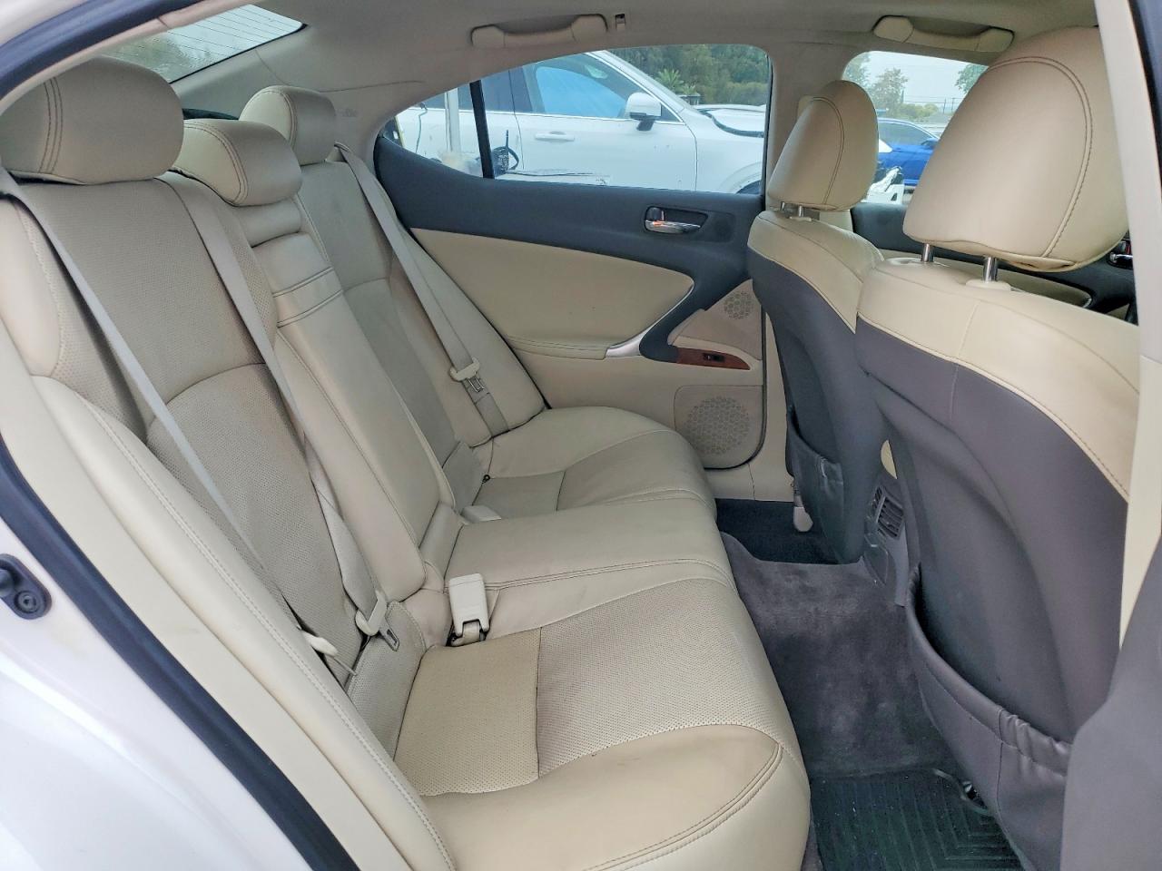 2009 Lexus Is 250 Base White vin: JTHBK262992092832