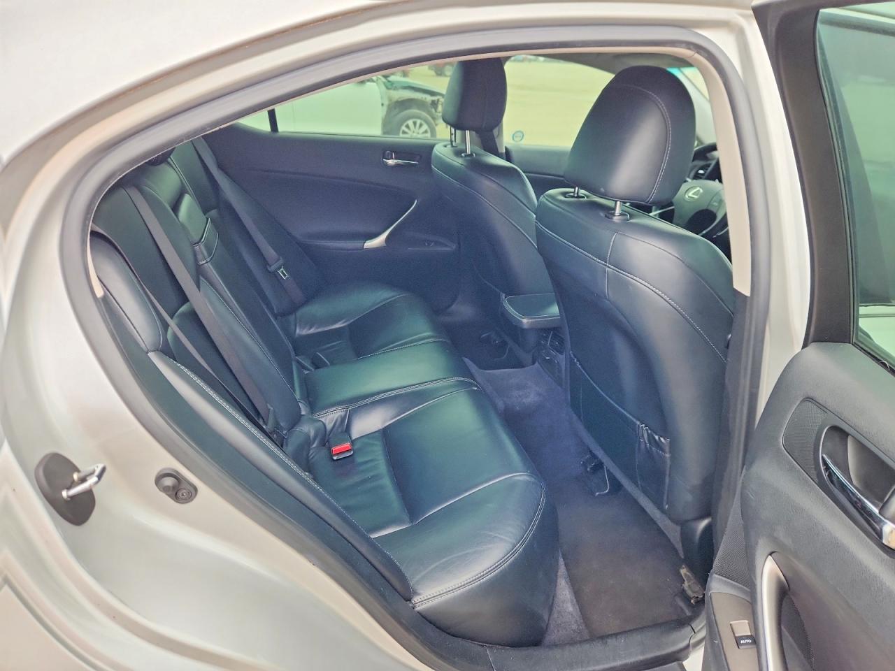 2009 Lexus Is 250 Silver vin: JTHBK262X95092336