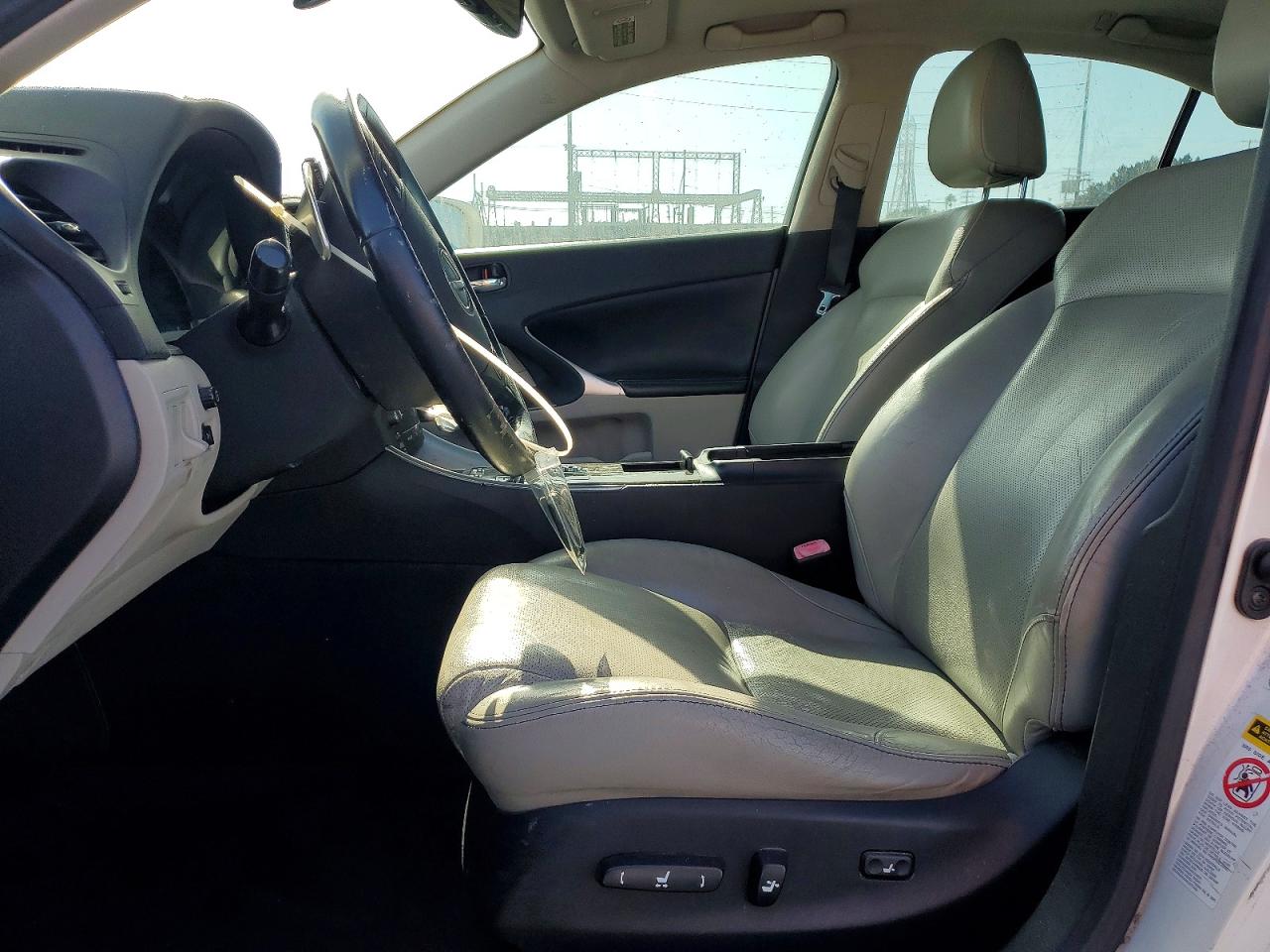2009 Lexus Is 250 Base White vin: JTHBK262X95105327