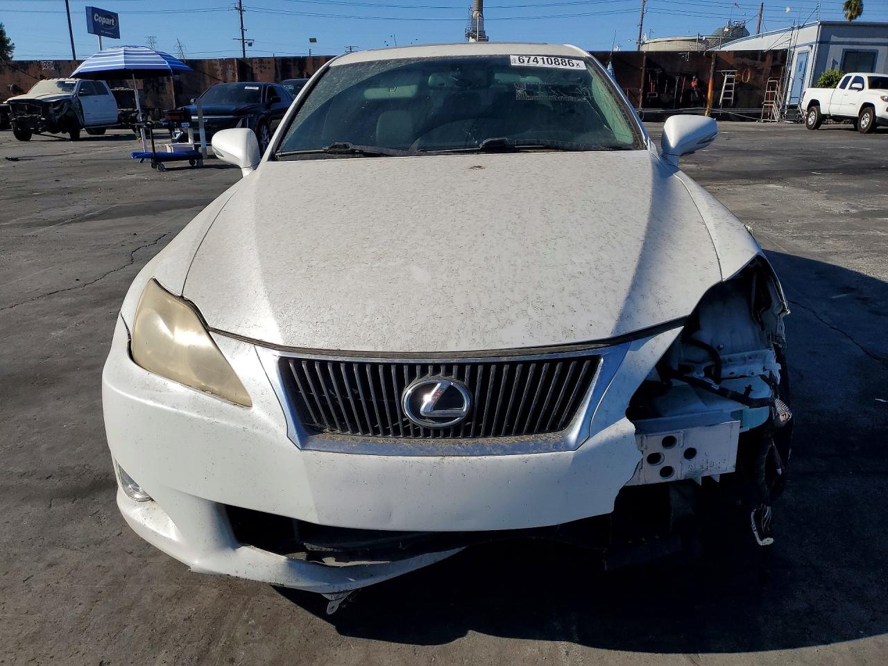 2009 Lexus Is 250 Base White vin: JTHBK262X95105327