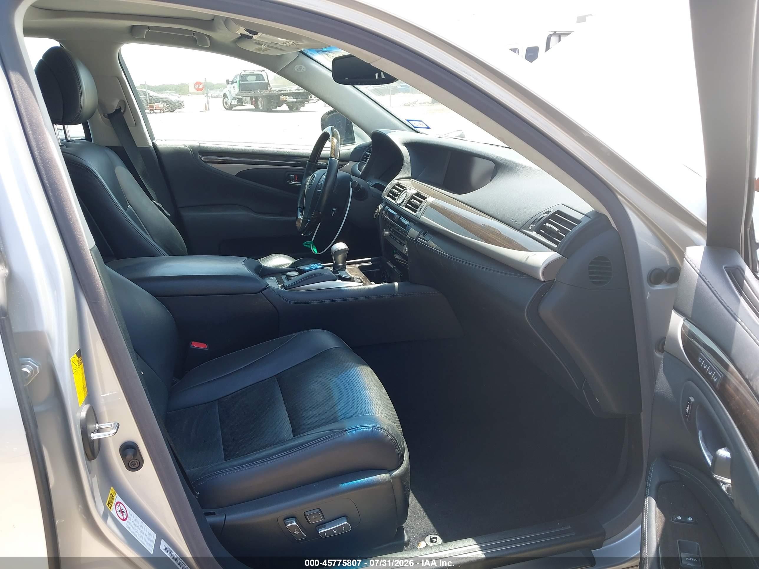 2013 Lexus Ls 460   Silver vin: JTHBL1EF5D5118975