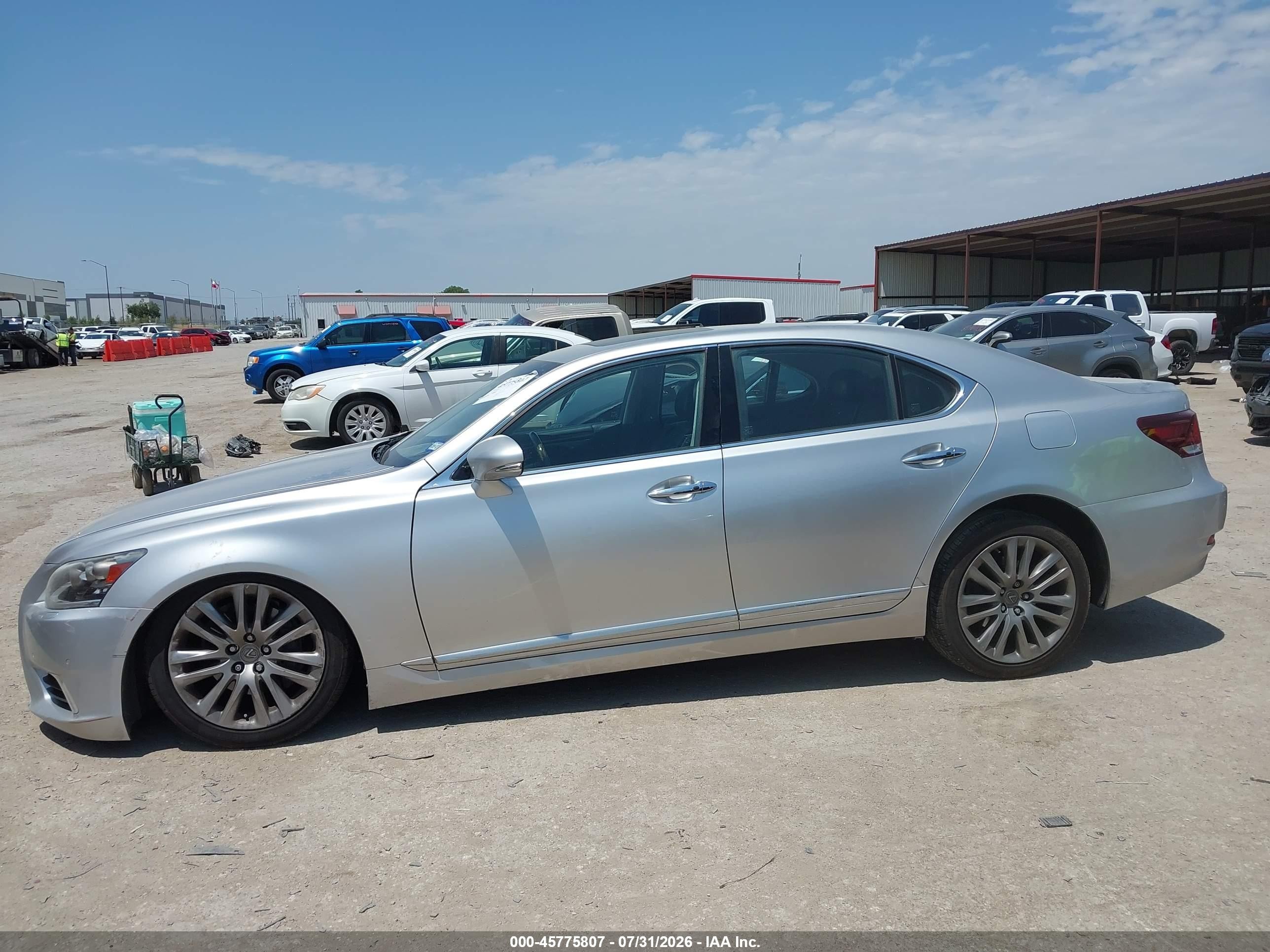 2013 Lexus Ls 460   Silver vin: JTHBL1EF5D5118975