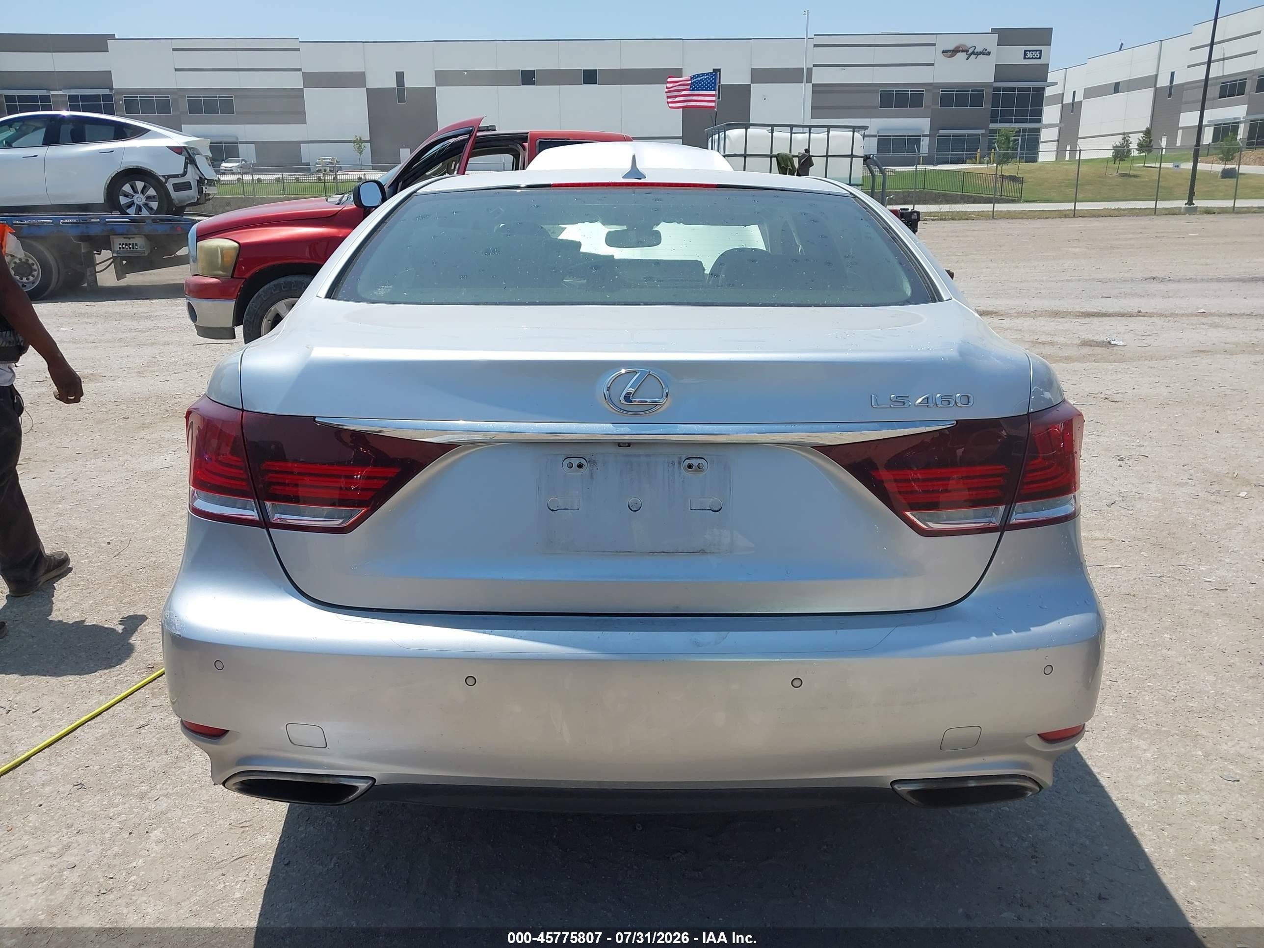 2013 Lexus Ls 460   Silver vin: JTHBL1EF5D5118975