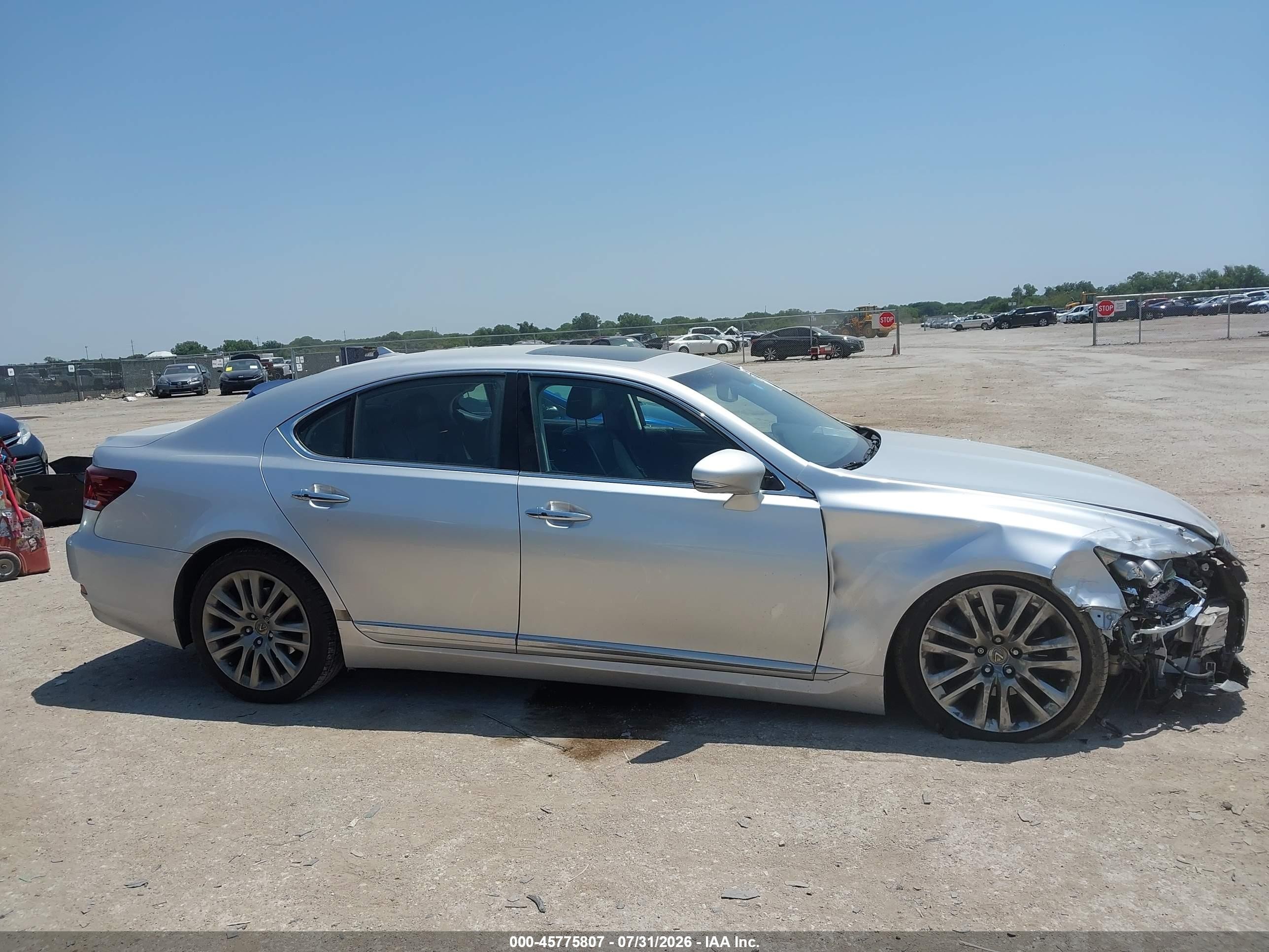 2013 Lexus Ls 460   Silver vin: JTHBL1EF5D5118975